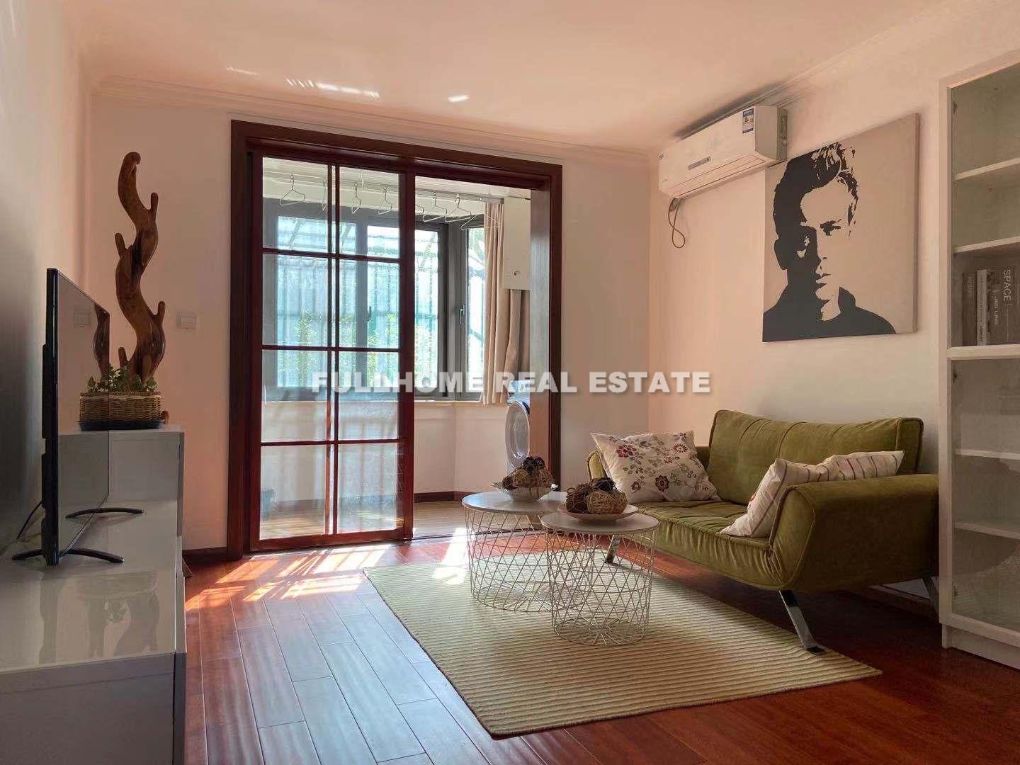 Zhao Jia Qiao - 2 bedroom apartment in Shanghai, Jing An, Downtown