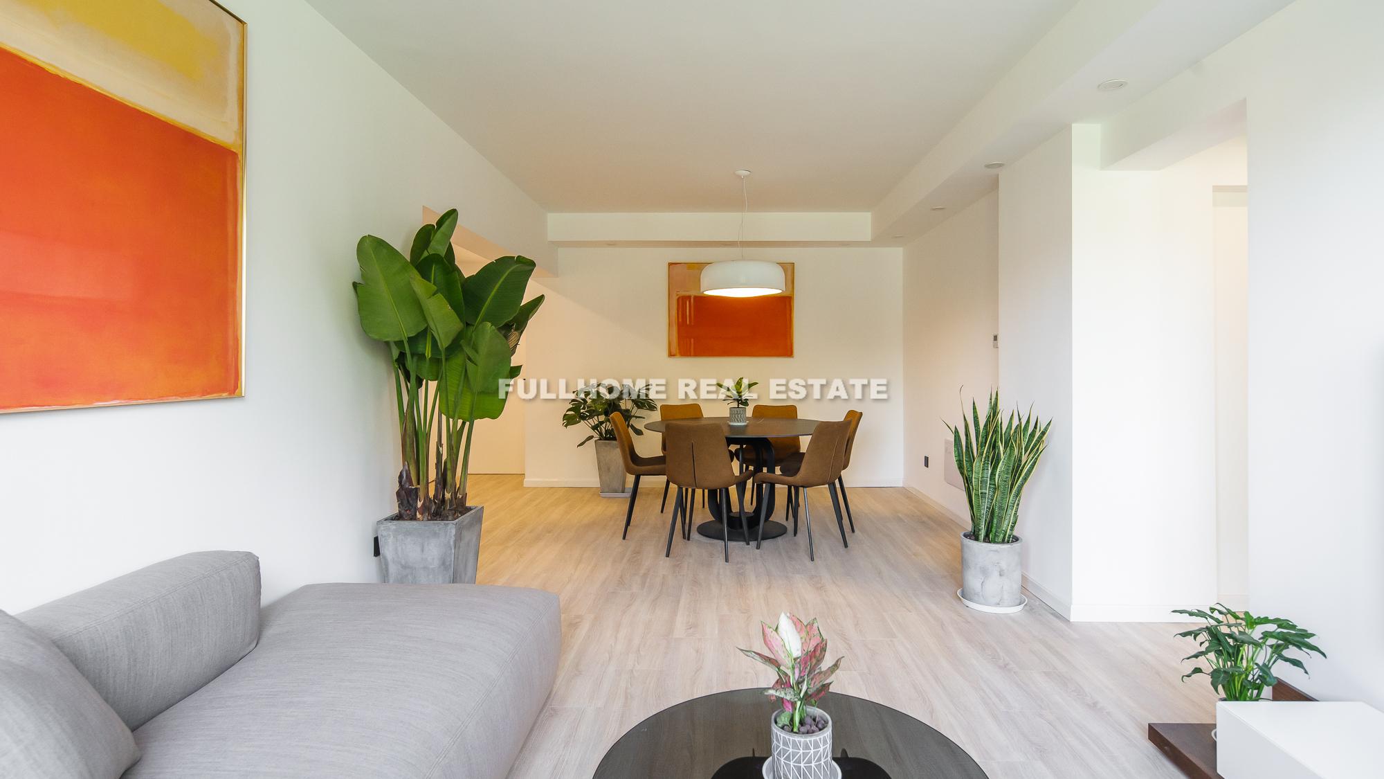 Same compound: Yongjia Apartment, 3 bedrooms in Shanghai