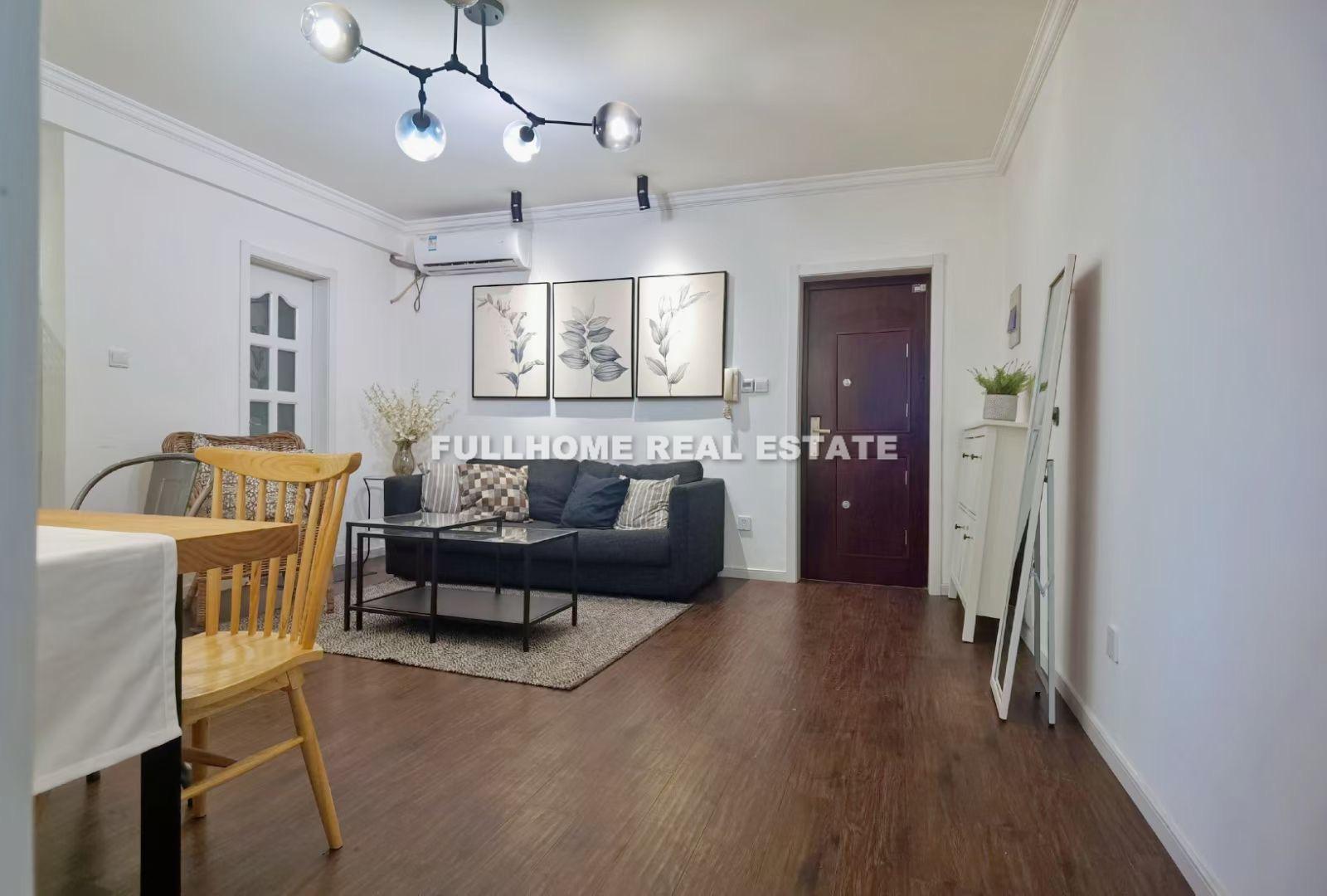 Yude Apartment - 2 bedroom apartment in Shanghai, Xujiahui, Downtown