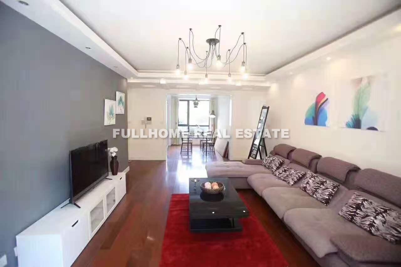 Yong Ye Apartment - 2 bedroom apartment in Shanghai, Xintiandi, Downtown