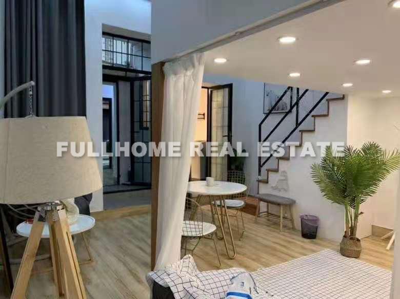 Lane 1-1200 Huashan Road Old House - 2 bedroom apartment in Shanghai, Xujiahui, Downtown