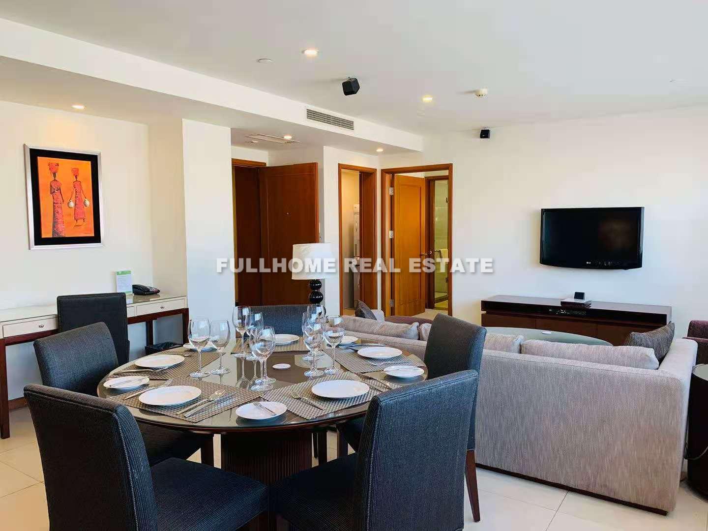Same compound: Oakwood Residence Shanghai, 2 bedrooms in Shanghai