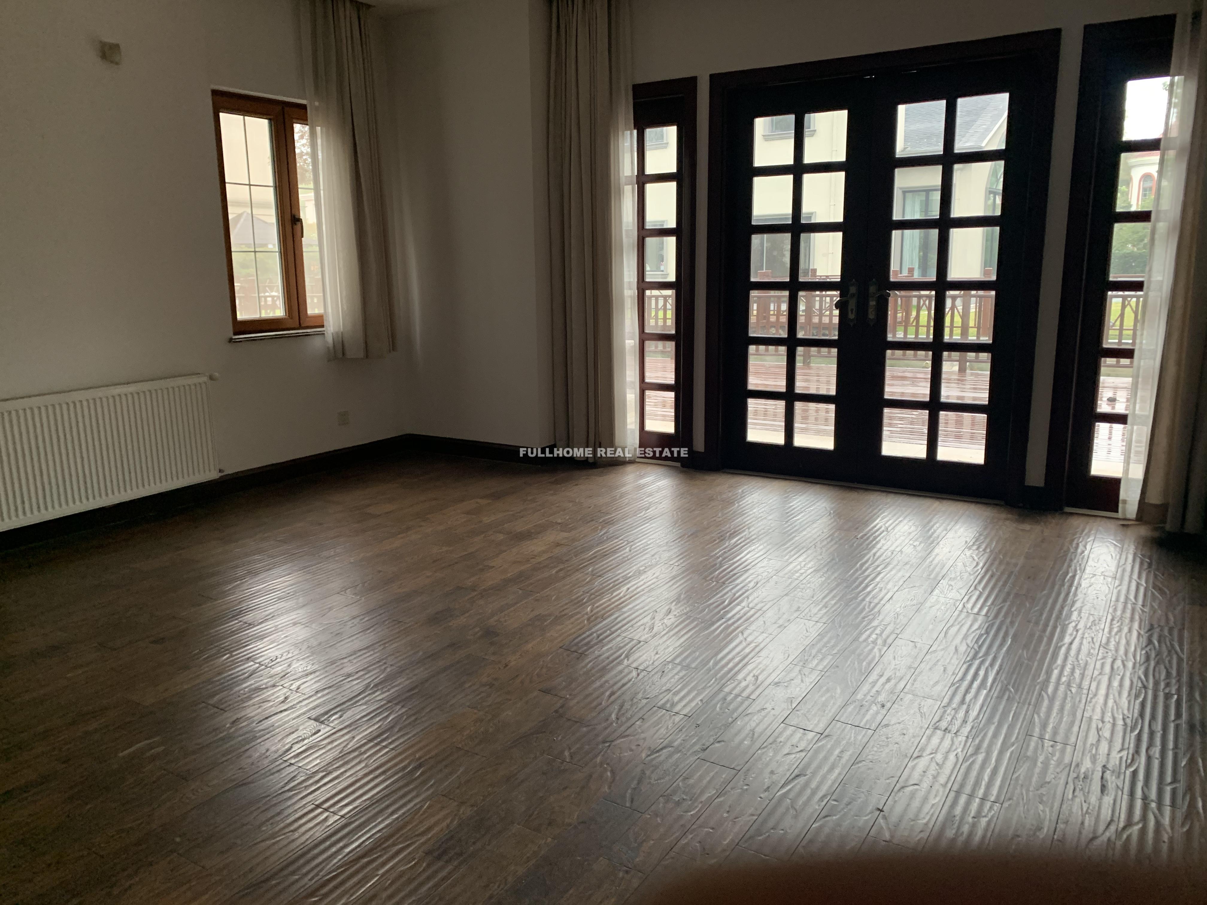 Forest Manor - 6 bedroom apartment in Shanghai, Huacao and Zhudi, Suburb