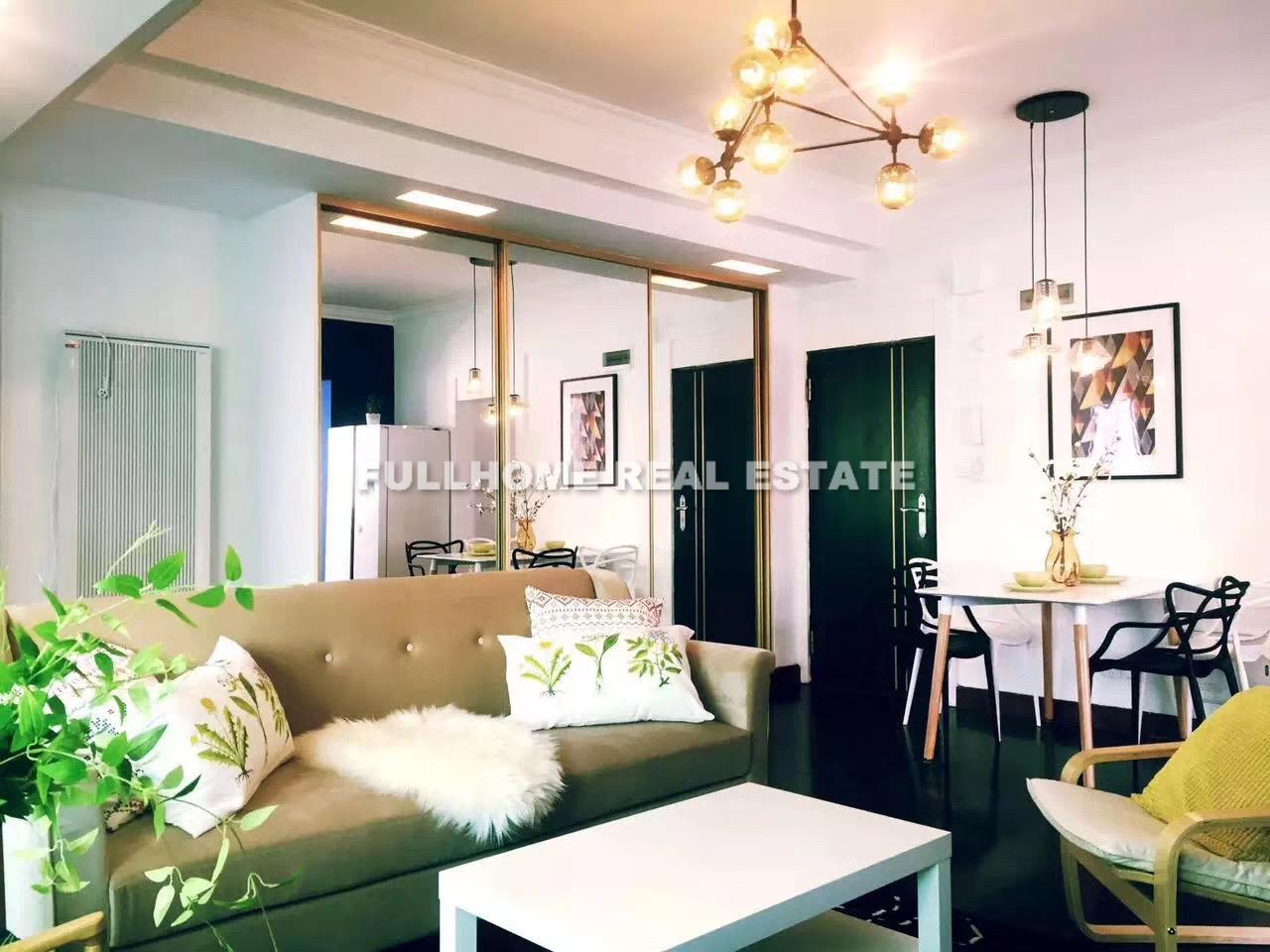 Same compound: Jin Bi Apartment, 2 bedrooms in Shanghai