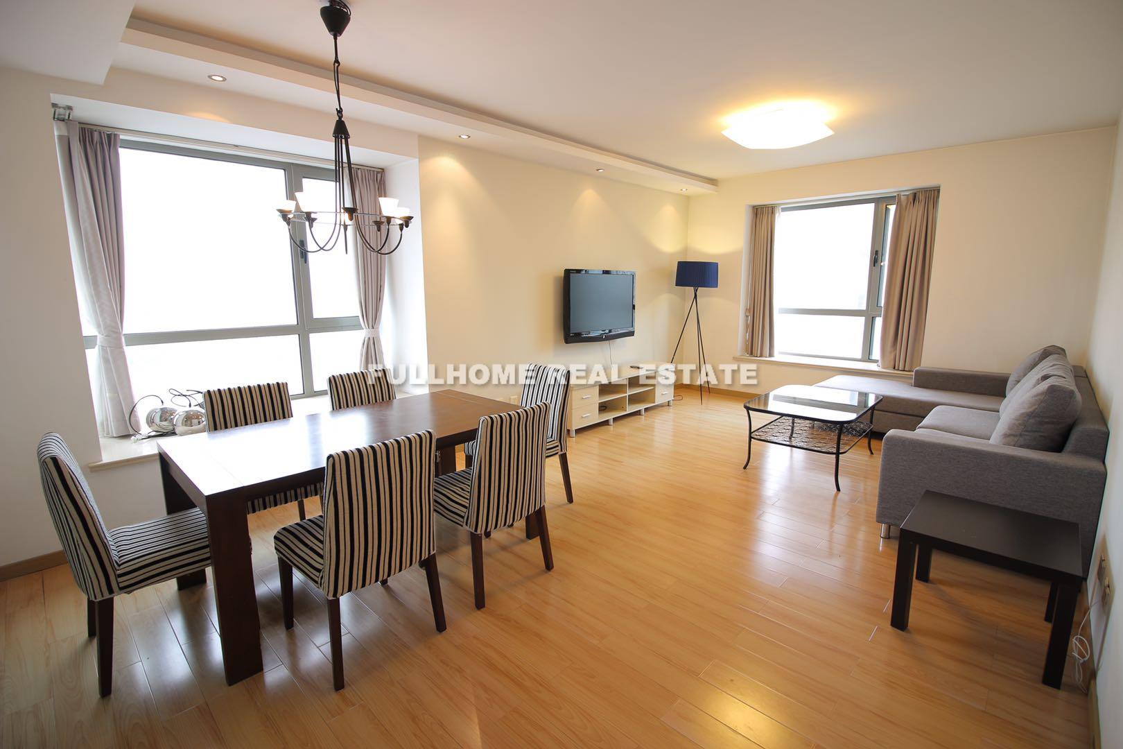 Shanghai Beach Xingchangcheng - 3 bedroom apartment in Shanghai, People Square, Downtown