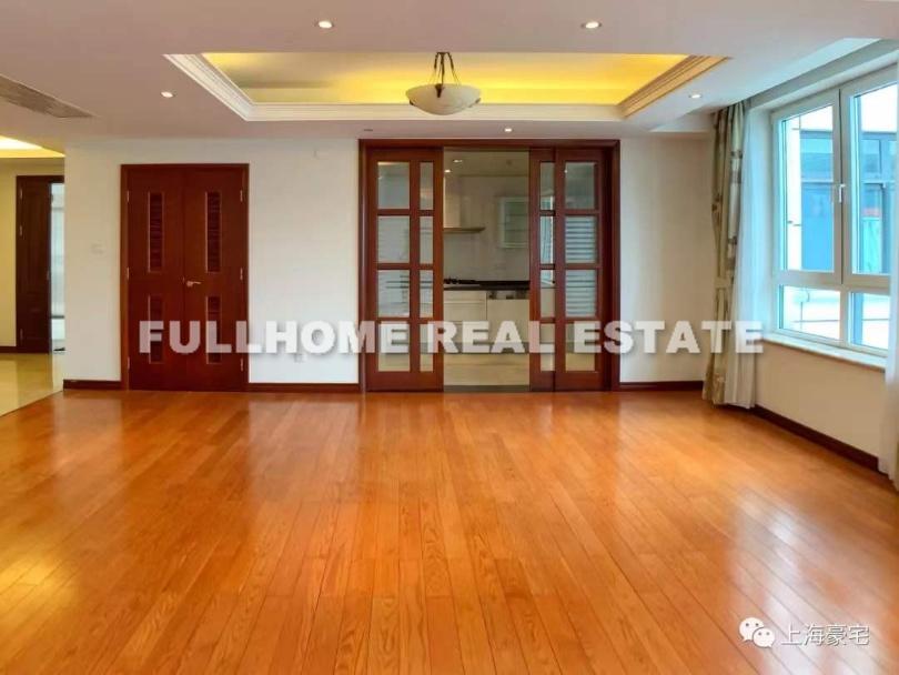 Skyline Mansion - 3 bedroom apartment in Shanghai, Lujiazui, Pudong