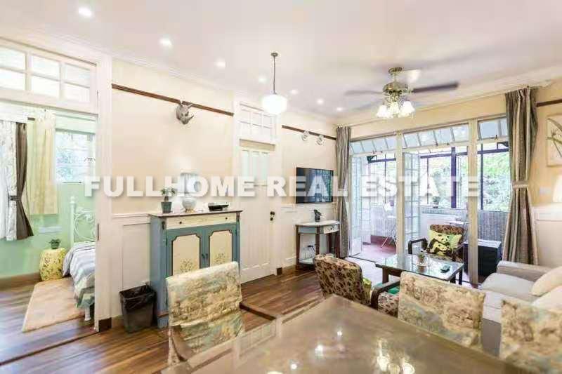 No.400-600 Middle Fuxing Road Old House	 - 2 bedroom apartment in Shanghai, FFC, Downtown
