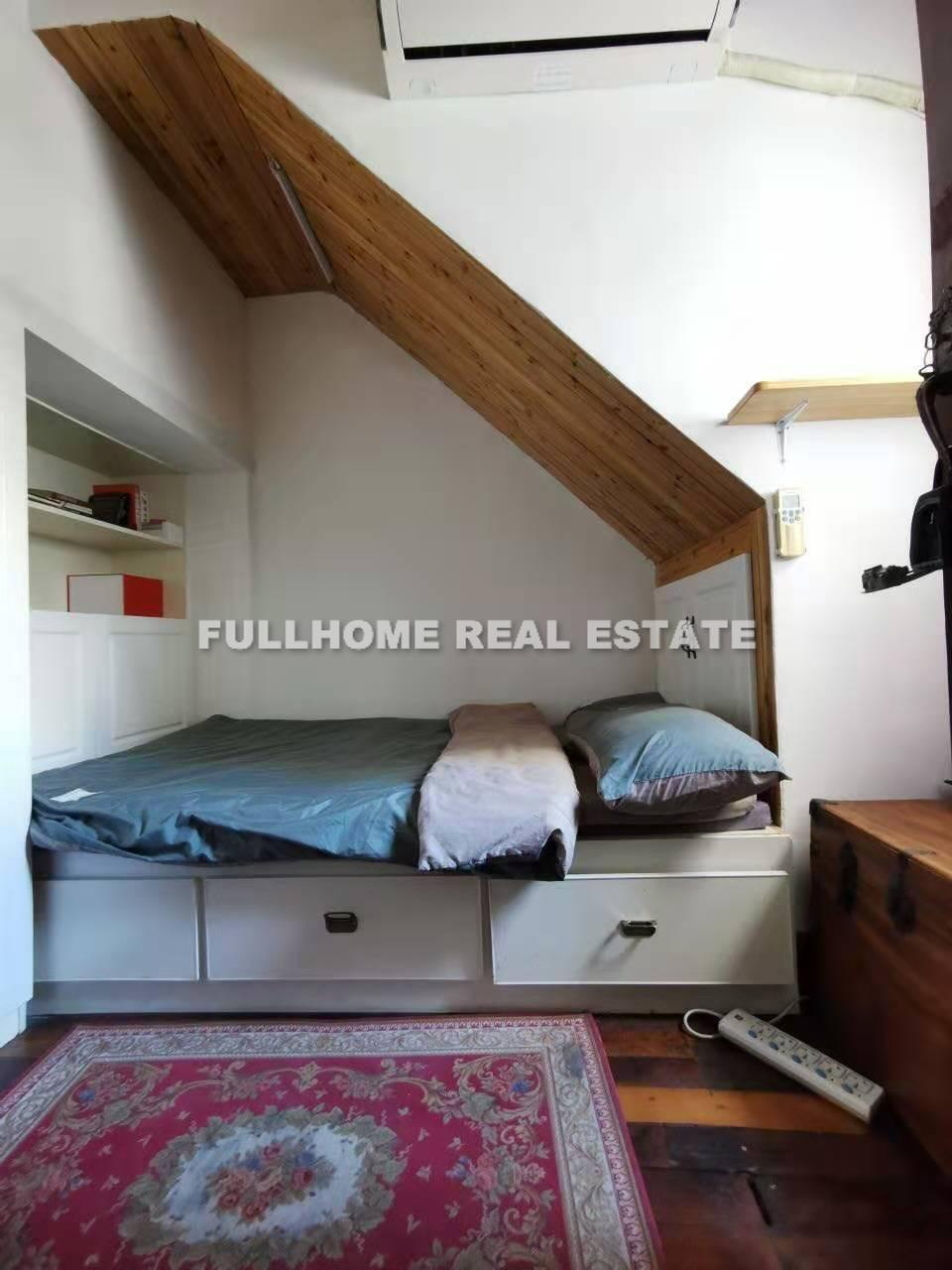 Lane 1-500 Wanpin Road Old House	 - Interior view 4, Shanghai rental property