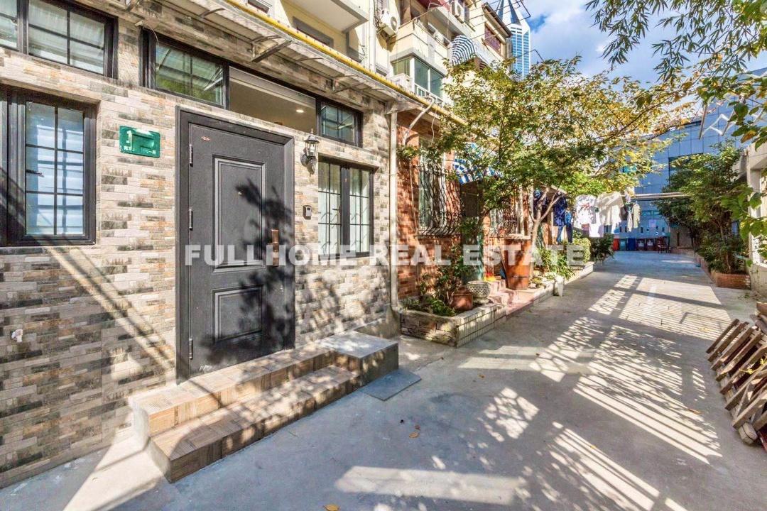 Lane 100-2000 West Nan Jing Road Old House - Interior view 2, Shanghai rental property