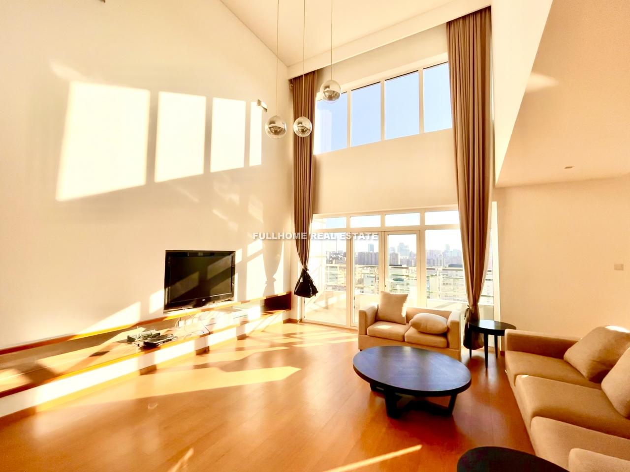 Same compound: Park Apartments, 5 bedrooms in Beijing