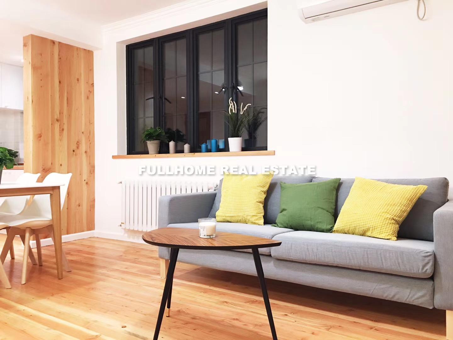 Same compound: No.58 Hengshan Road Old House, 2 bedrooms in Shanghai