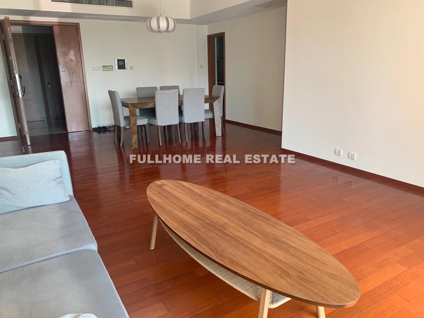 Wellington Garden - 3 bedroom apartment in Shanghai, Xujiahui, Downtown