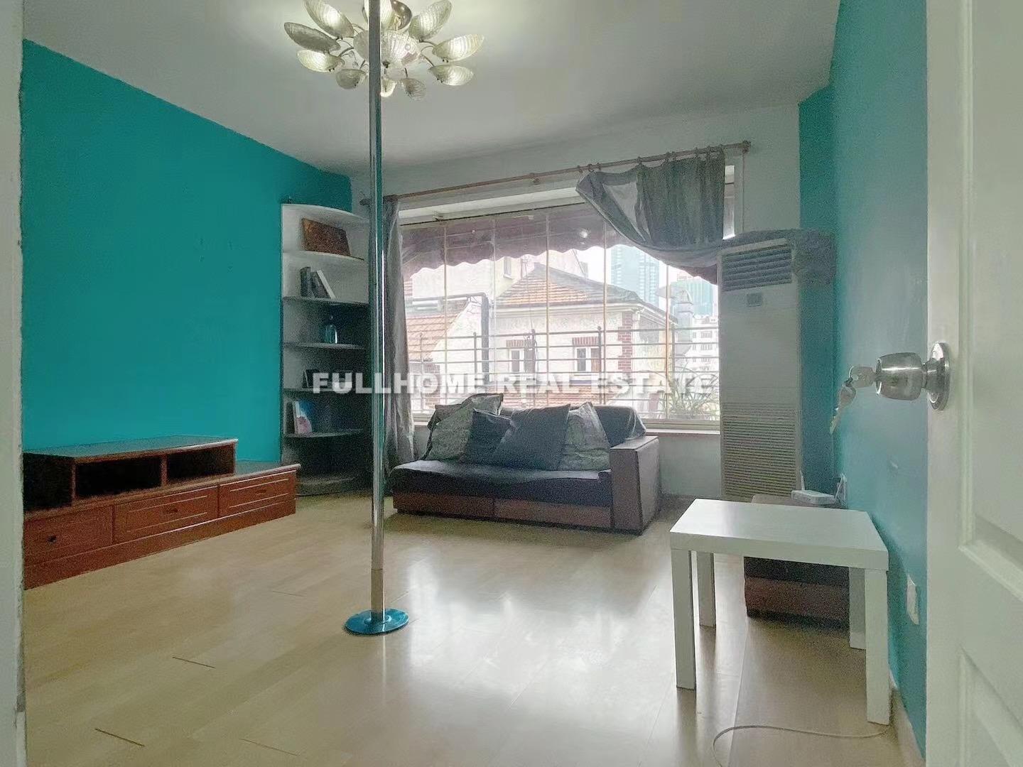 Lane 1-1000 North Shanxi Road Old House - 2 bedroom apartment in Shanghai, FFC, Downtown