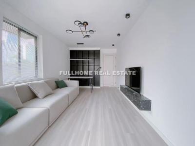 Same compound: Huaxin Apartment, 1 bedrooms in Shanghai