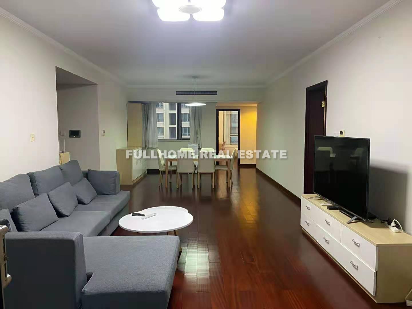 Maison Des Artistes - 3 bedroom apartment in Shanghai, Gubei, Hongqiao