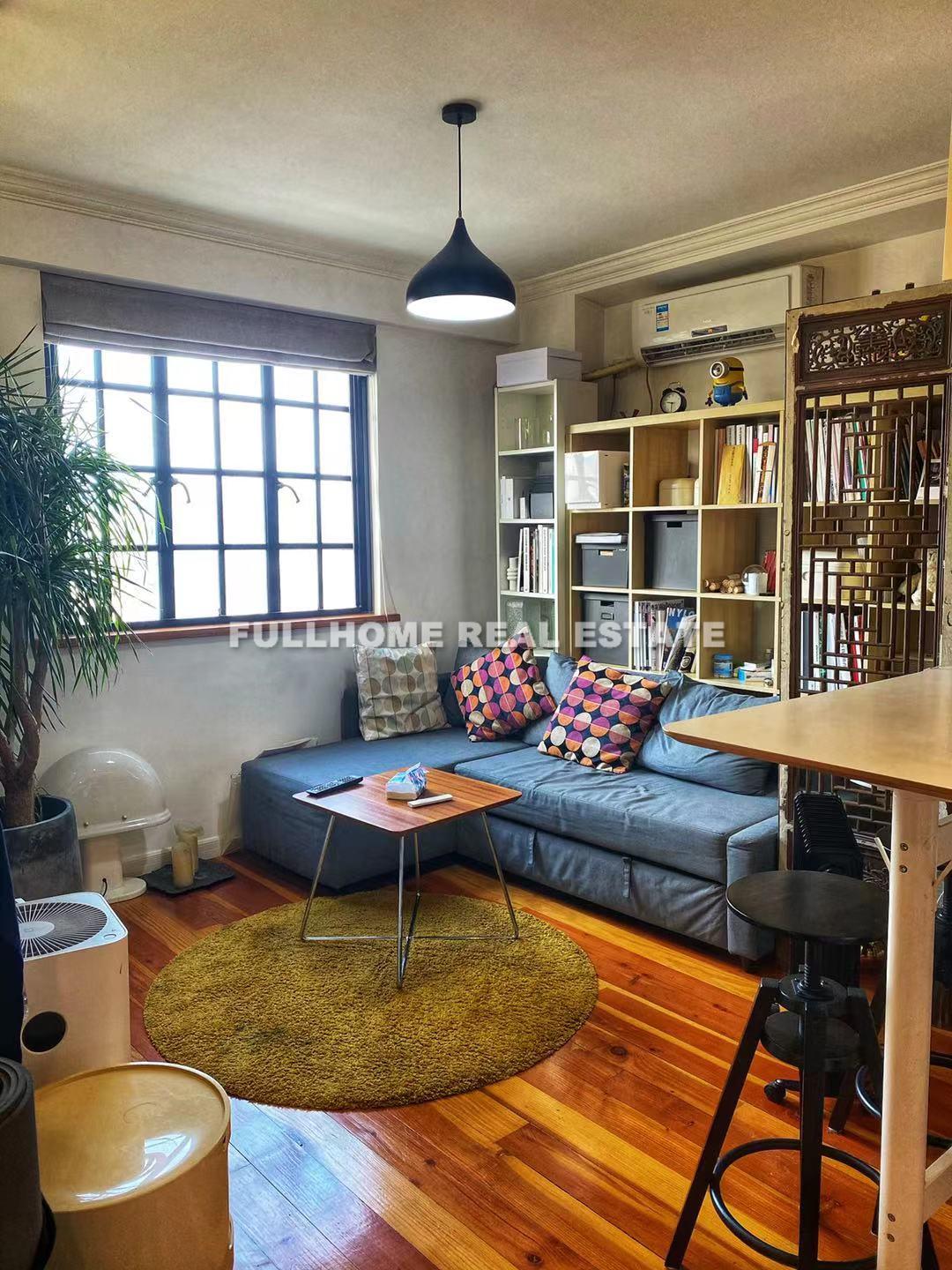 Same compound: Kangping Apartment, 1 bedrooms in Shanghai