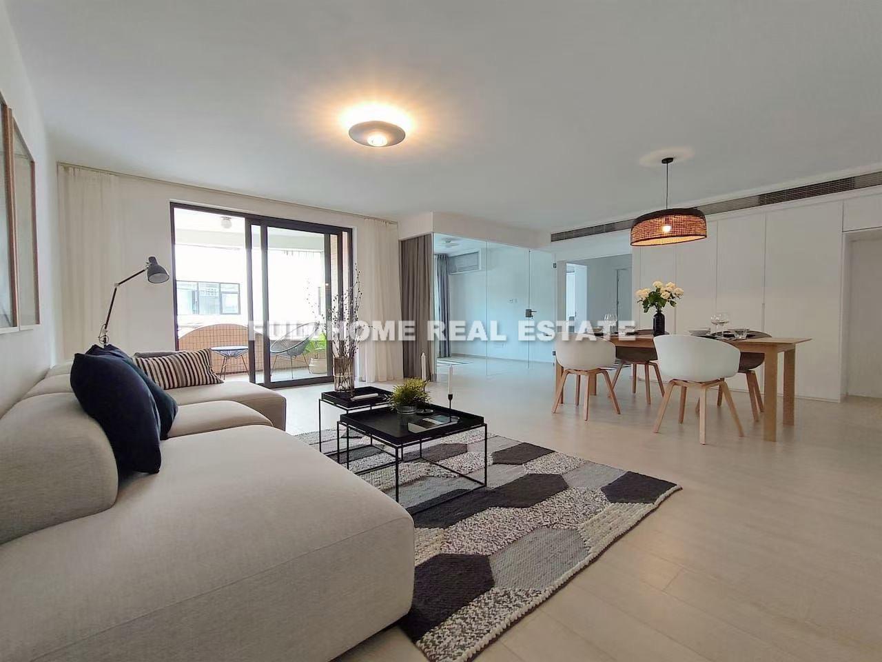 President Apartment - 3 bedroom apartment in Shanghai, FFC, Downtown