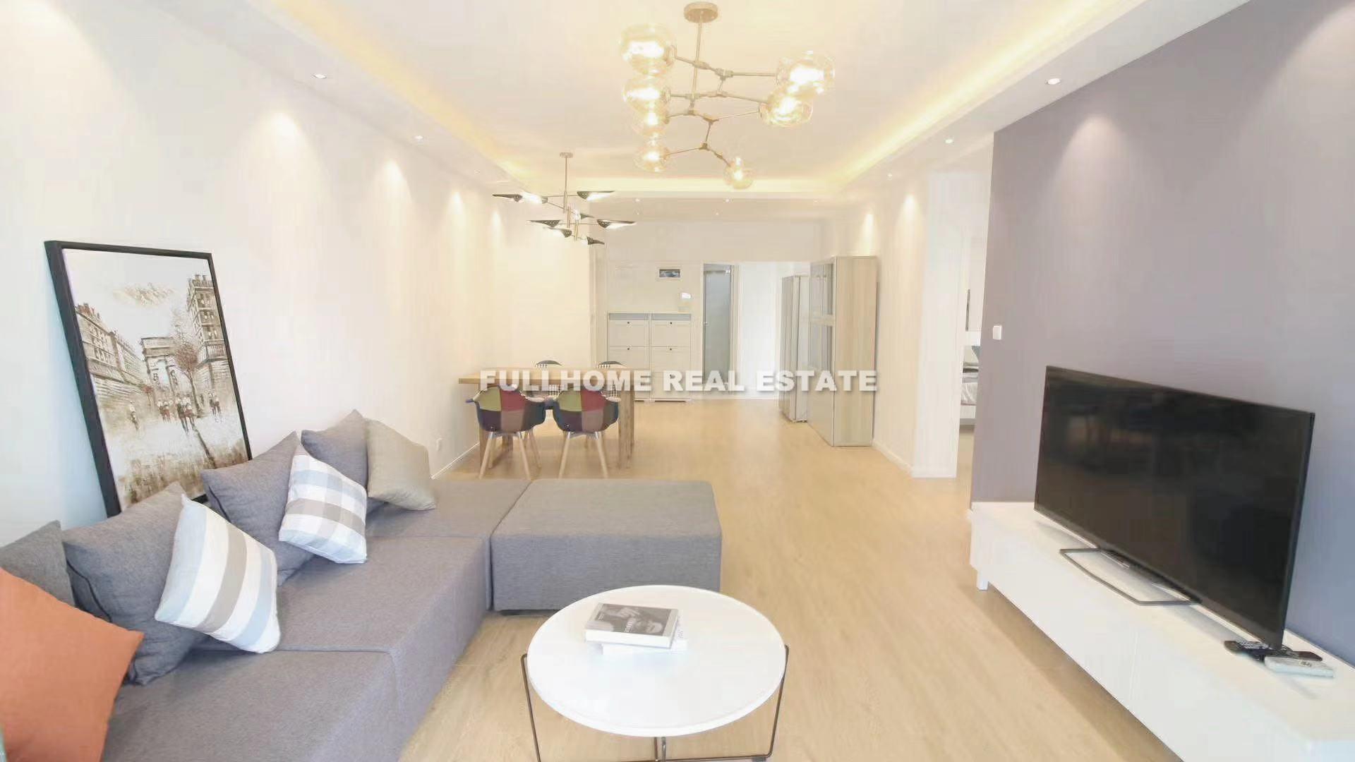 Top Of City - 2 bedroom apartment in Shanghai, People Square, Downtown