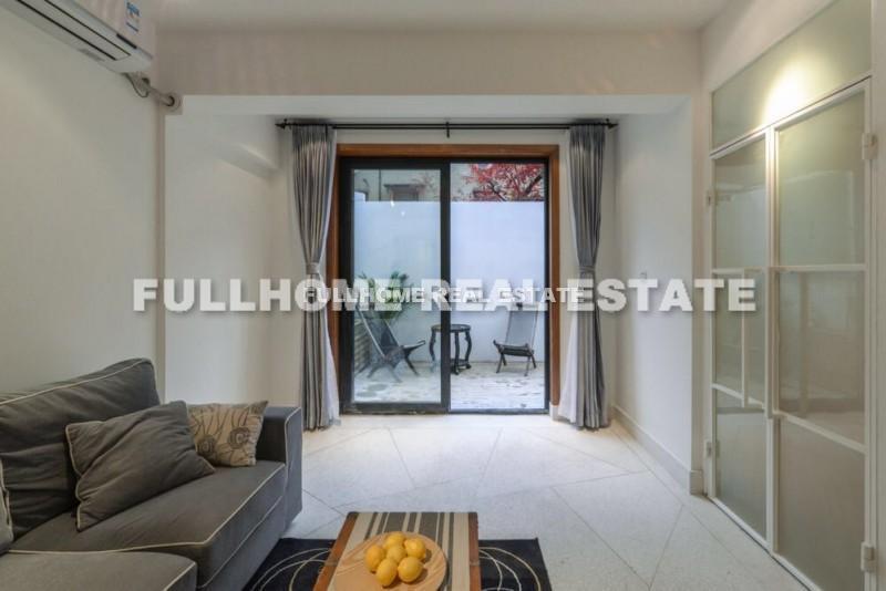 Lane 1-400 Julu Road Old House	 - Interior view 2, Shanghai rental property