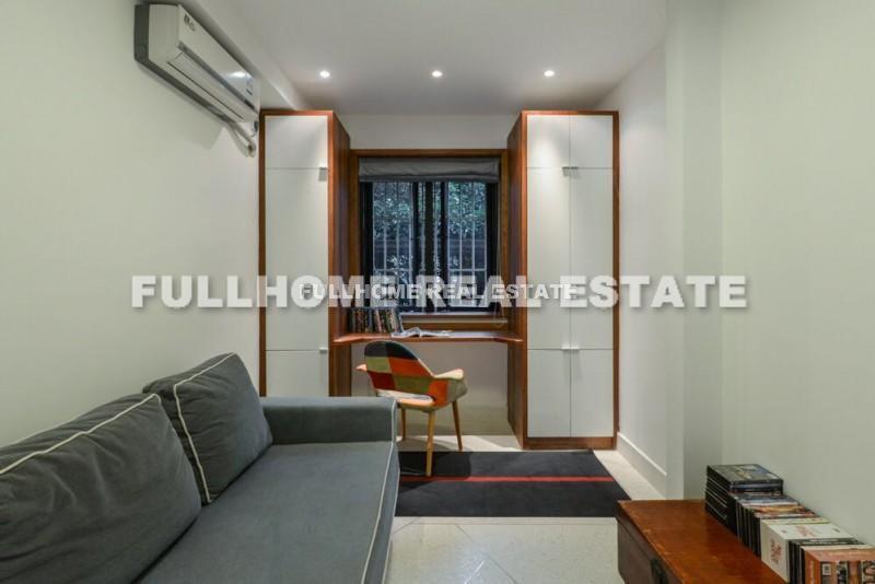 Lane 1-400 Julu Road Old House	 - 2 bedroom apartment in Shanghai, Downtown, Downtown
