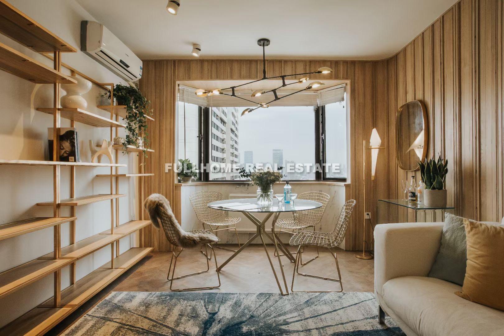 Same compound: Nanyang Unit, 1 bedrooms in Shanghai