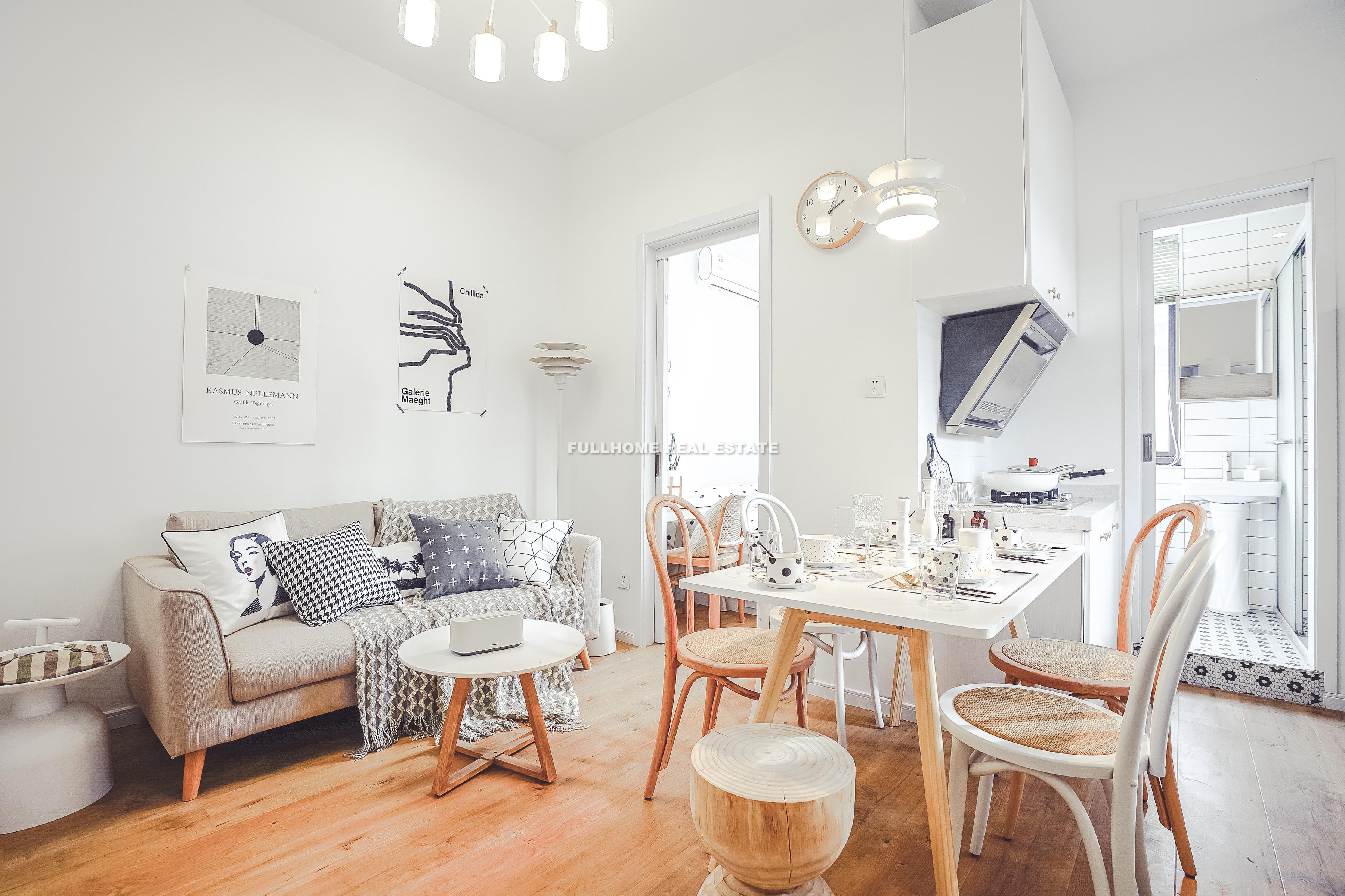 Lane 1-1000 Wuyi Road Old House - 1 bedroom apartment in Shanghai, Downtown, Downtown