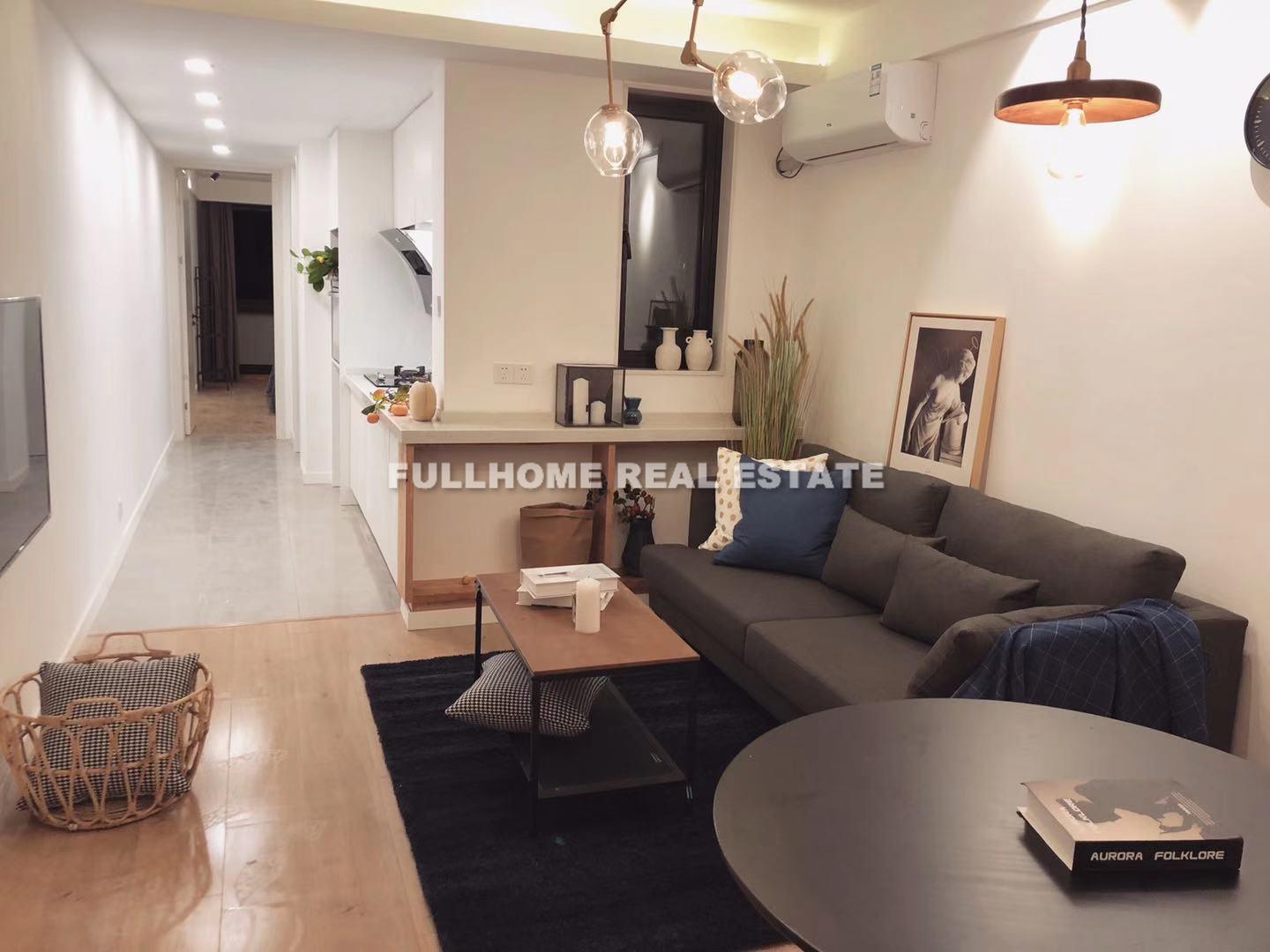 Same compound: Pei Xin Apartment, 2 bedrooms in Shanghai