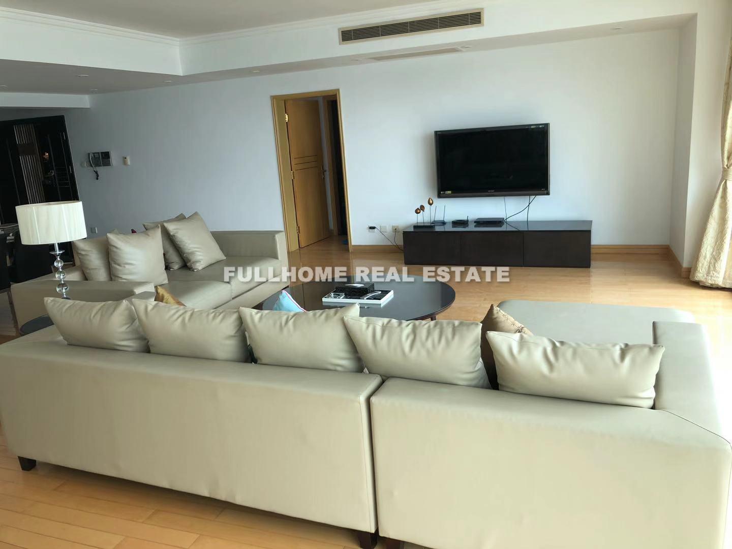 Shimao Riviera Garden - 4 bedroom apartment in Shanghai, Lujiazui, Pudong