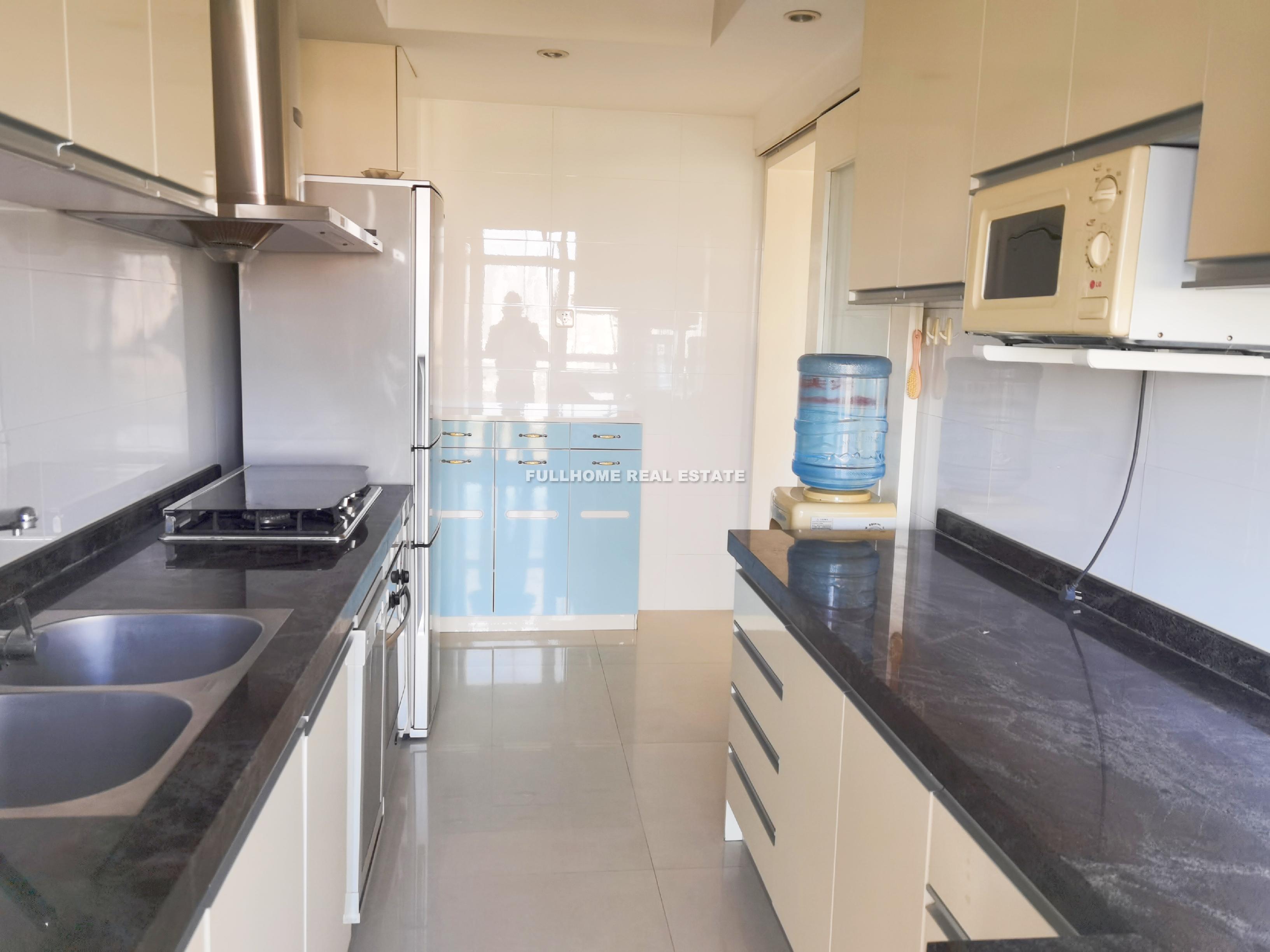 Park View - 3 bedroom apartment in Shanghai, Zhongshan Park, Downtown