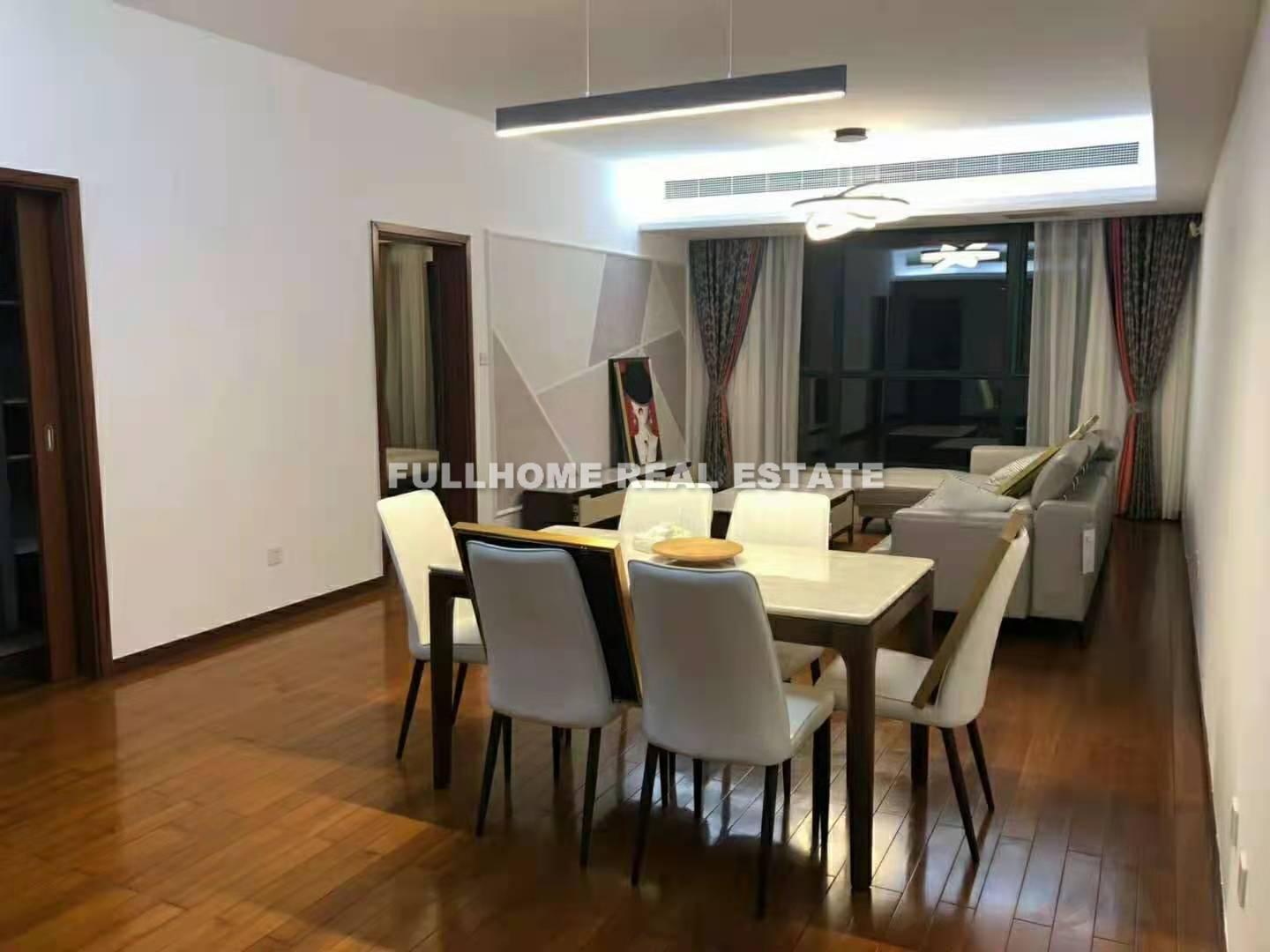 Yanlord Garden - 3 bedroom apartment in Shanghai, Lujiazui, Pudong