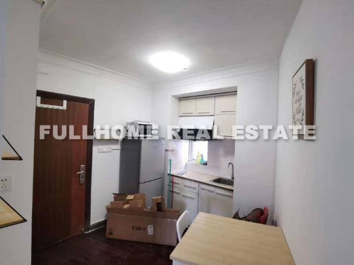 Same compound: Jin Qiao Mansion, 2 bedrooms in Shanghai
