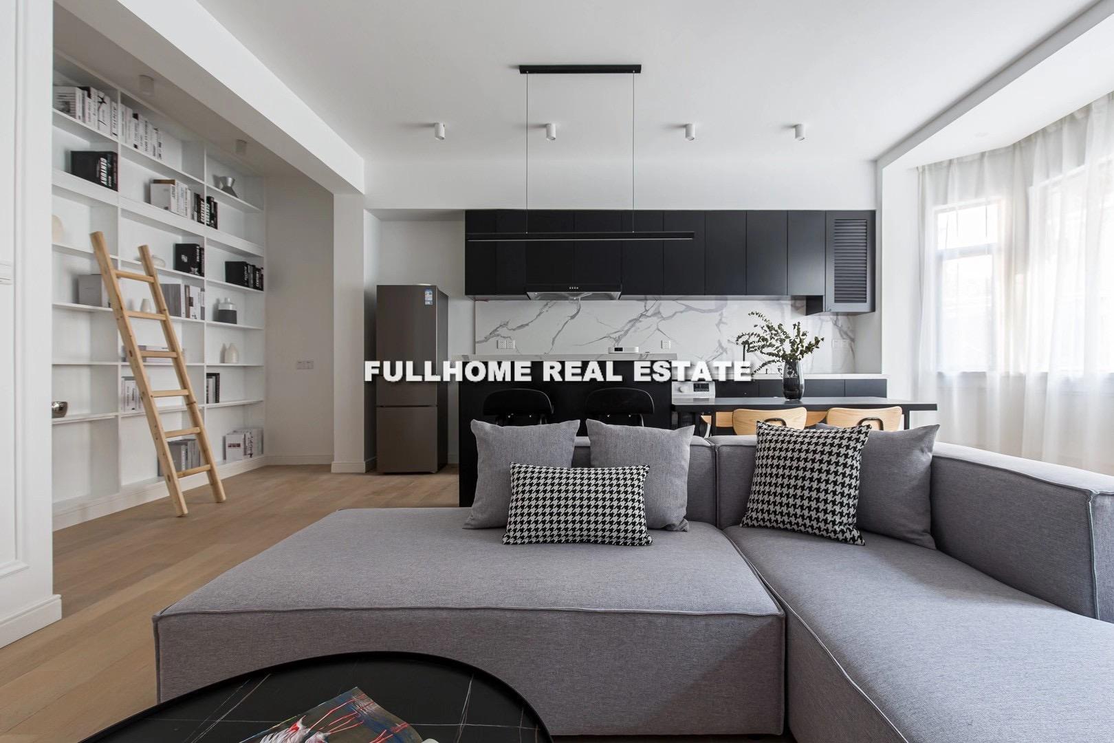 Lane 1001-1500 Middle Huaihai Road Old House - 2 bedroom apartment in Shanghai, Downtown, Downtown