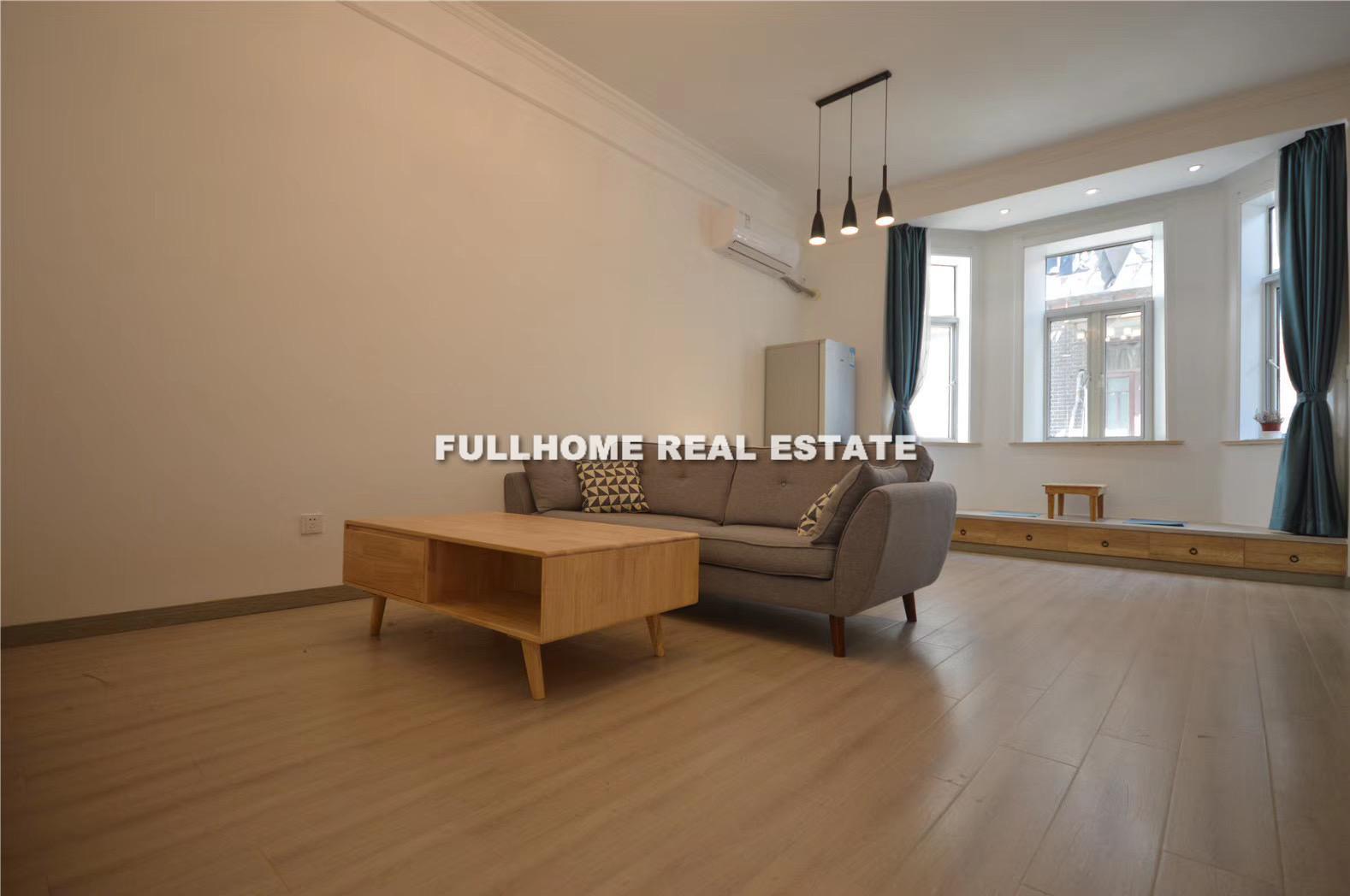 Lane 501-1000 Middle Huaihai Road Old House - 1 bedroom apartment in Shanghai, Downtown, Downtown