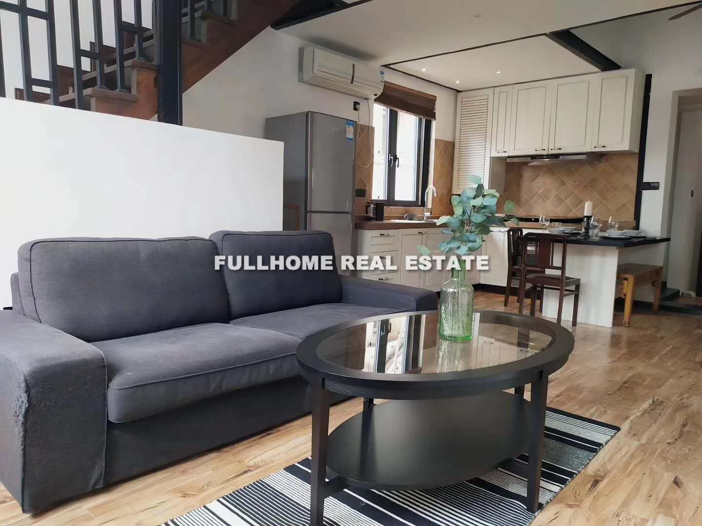 Lane 501-1000 Middle Huaihai Road Old House - 1 bedroom apartment in Shanghai, Downtown, Downtown