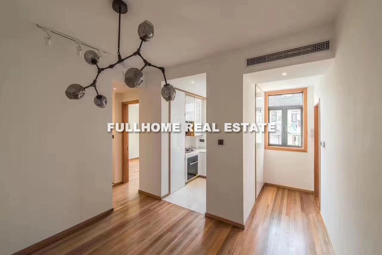 Lane 1001-1500 Middle Huaihai Road Old House - 2 bedroom apartment in Shanghai, Downtown, Downtown