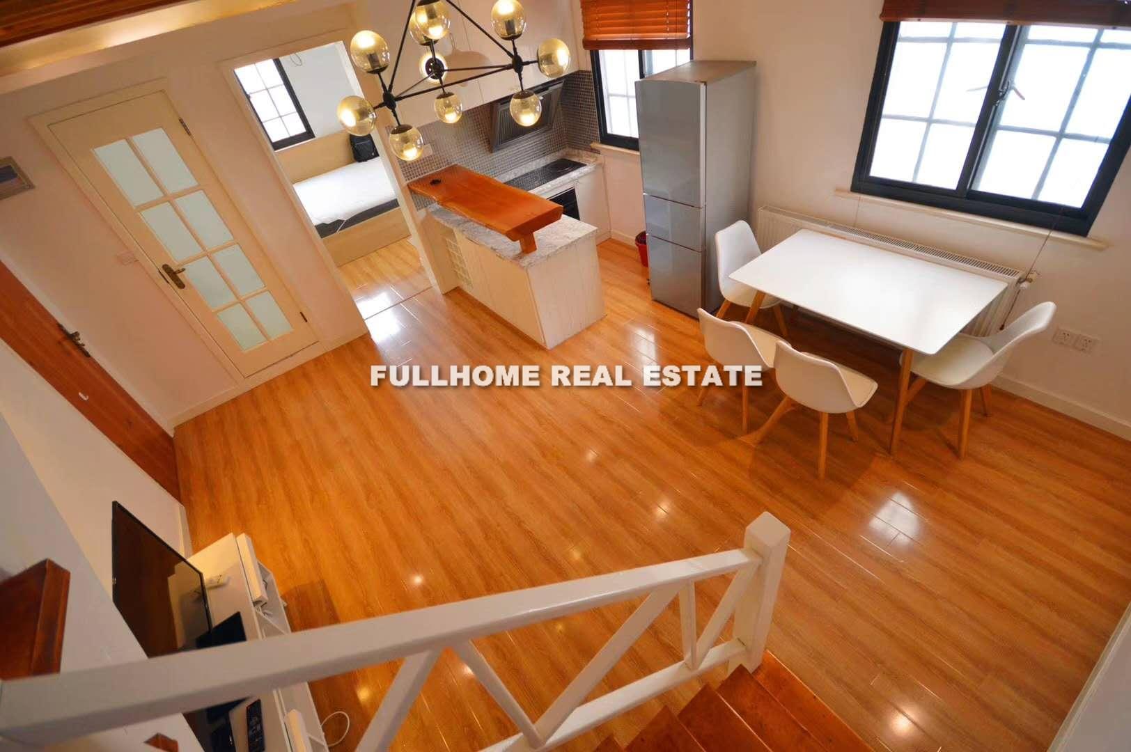 Lane 1-500 Middle Huaihai Road Old House - 2 bedroom apartment in Shanghai, Downtown, Downtown