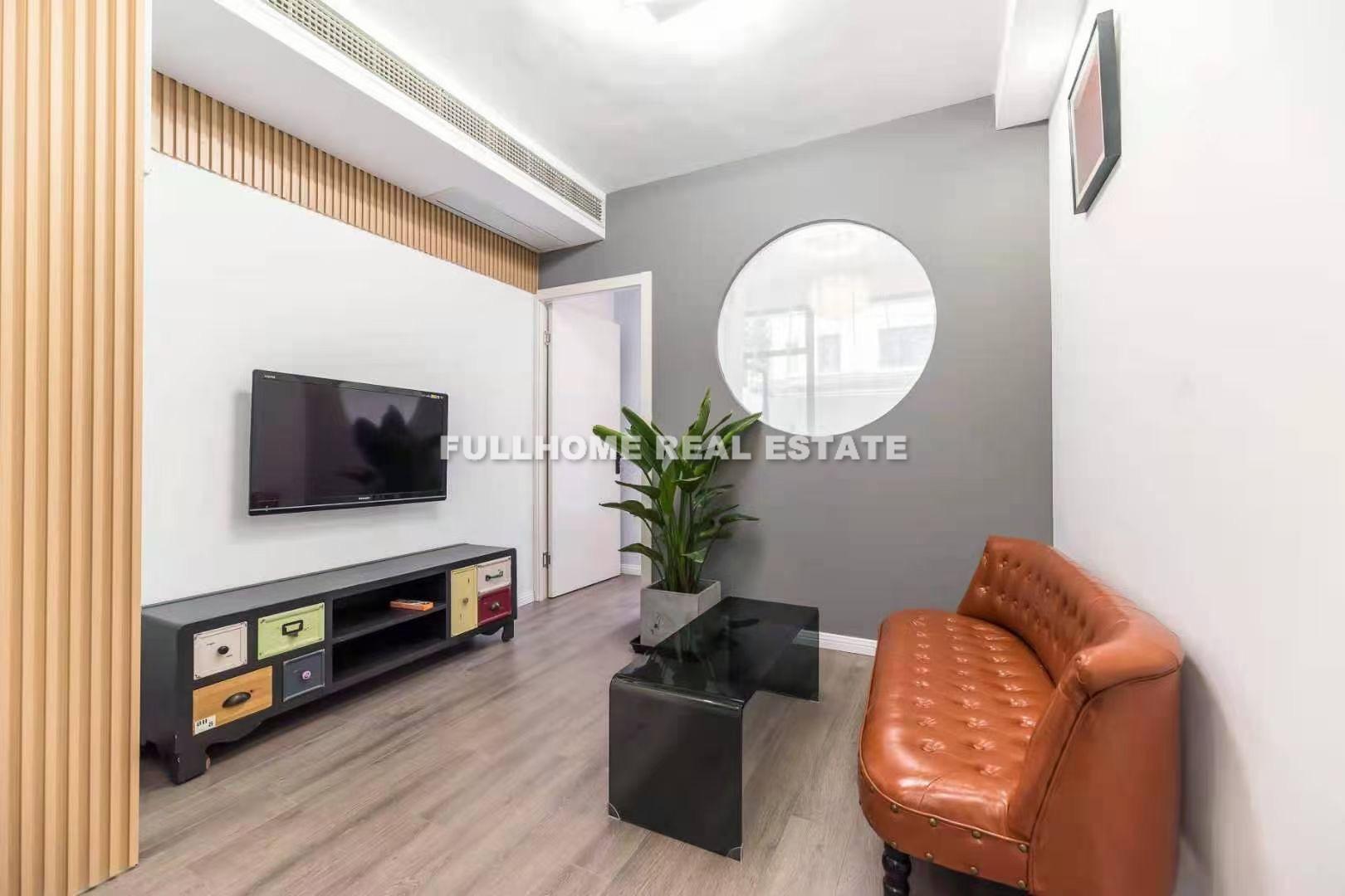 Same compound: Lane 1-1000 Zhaojiabang Road Old House, 1 bedrooms in Shanghai