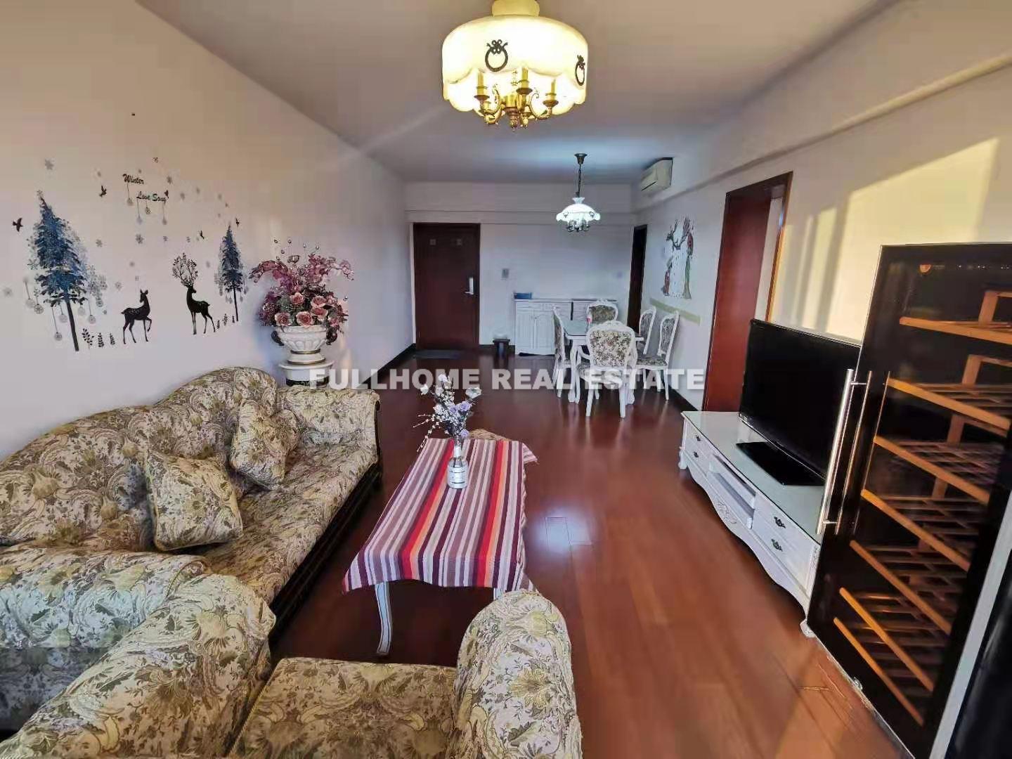 Same compound: Kerry Everbright City, 3 bedrooms in Shanghai