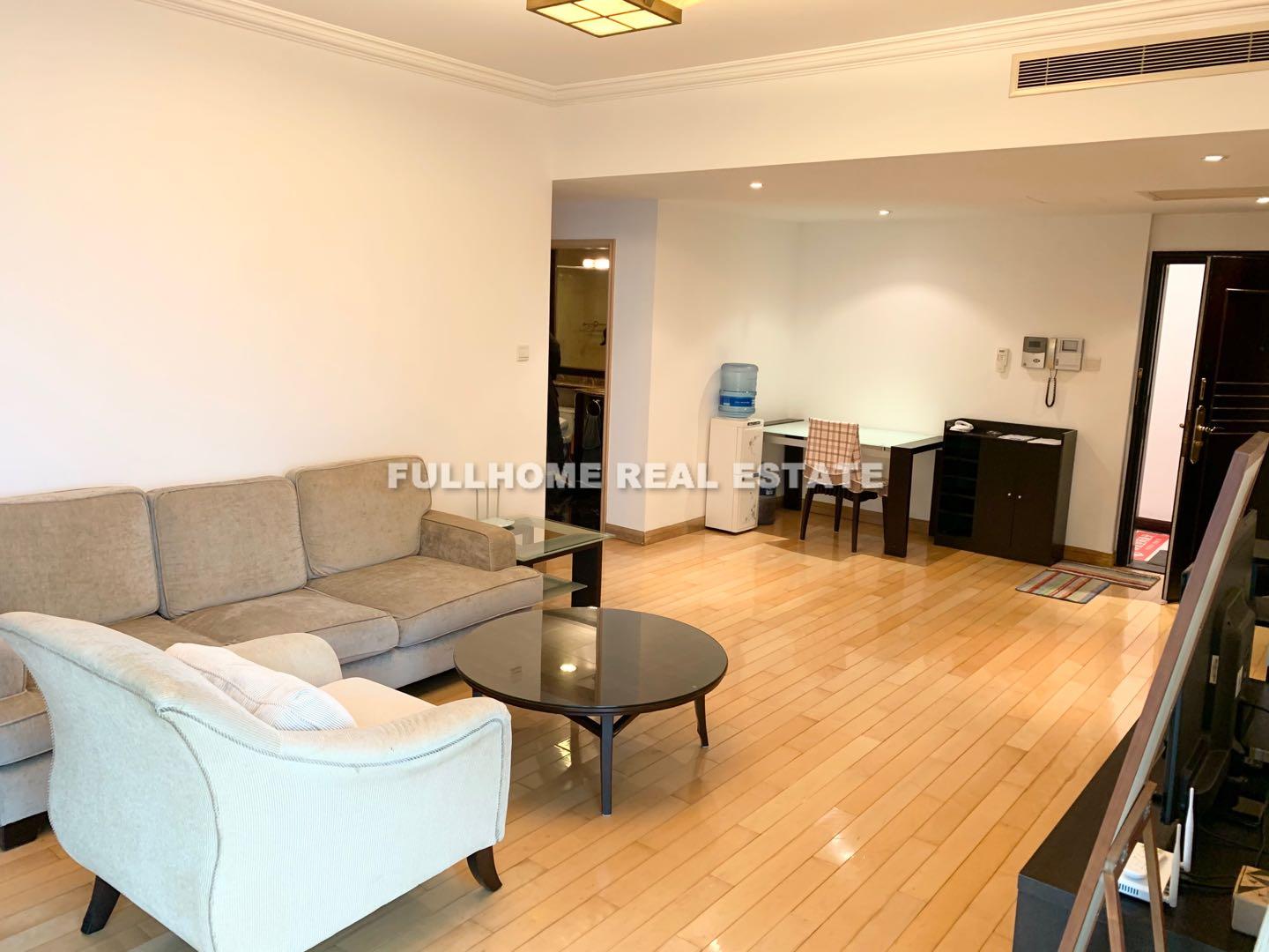 Shimao Riviera Garden - 1 bedroom apartment in Shanghai, Lujiazui, Pudong