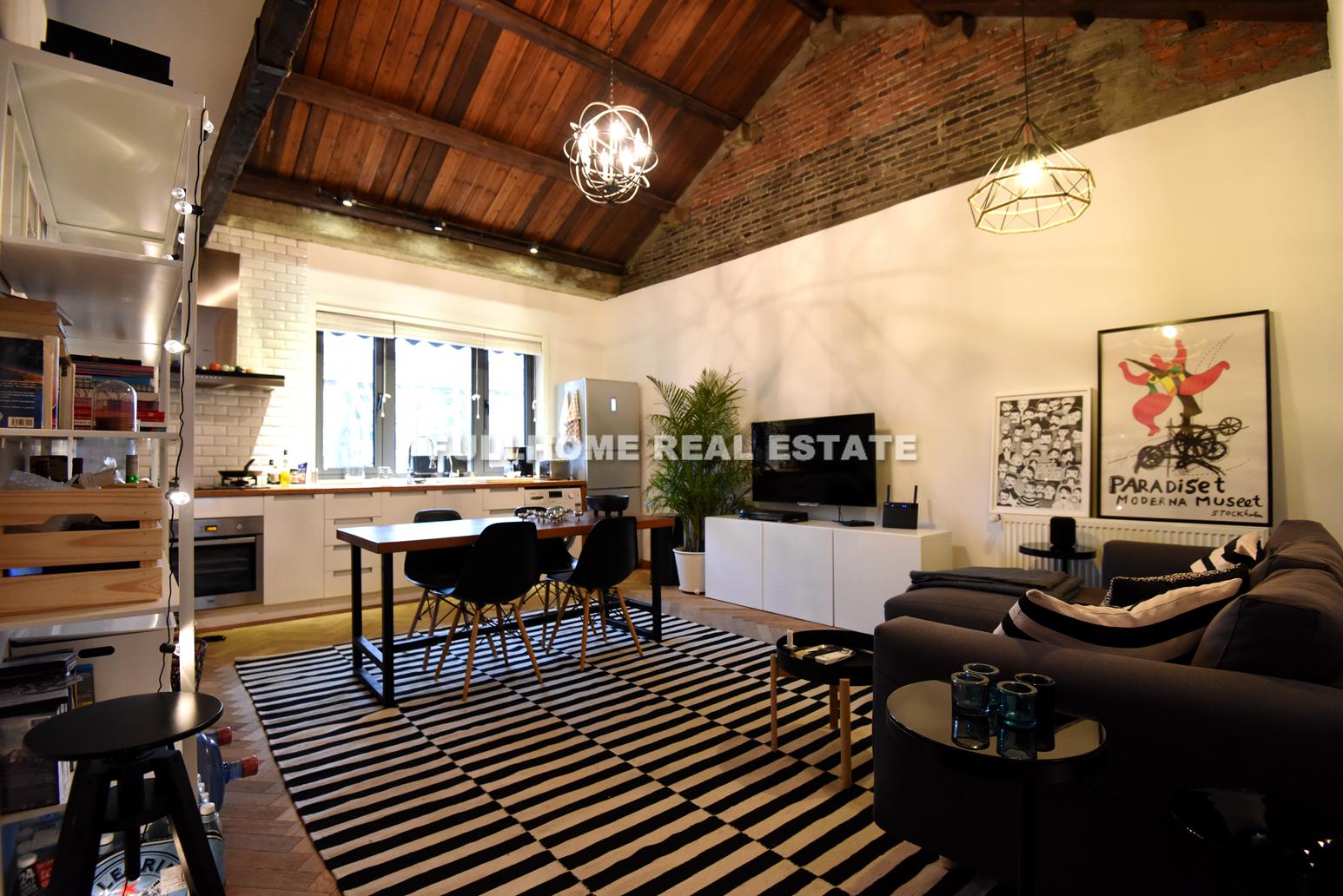 Lane 401-800 Changle Road Old House	 - 3 bedroom apartment in Shanghai, Jing An, Downtown