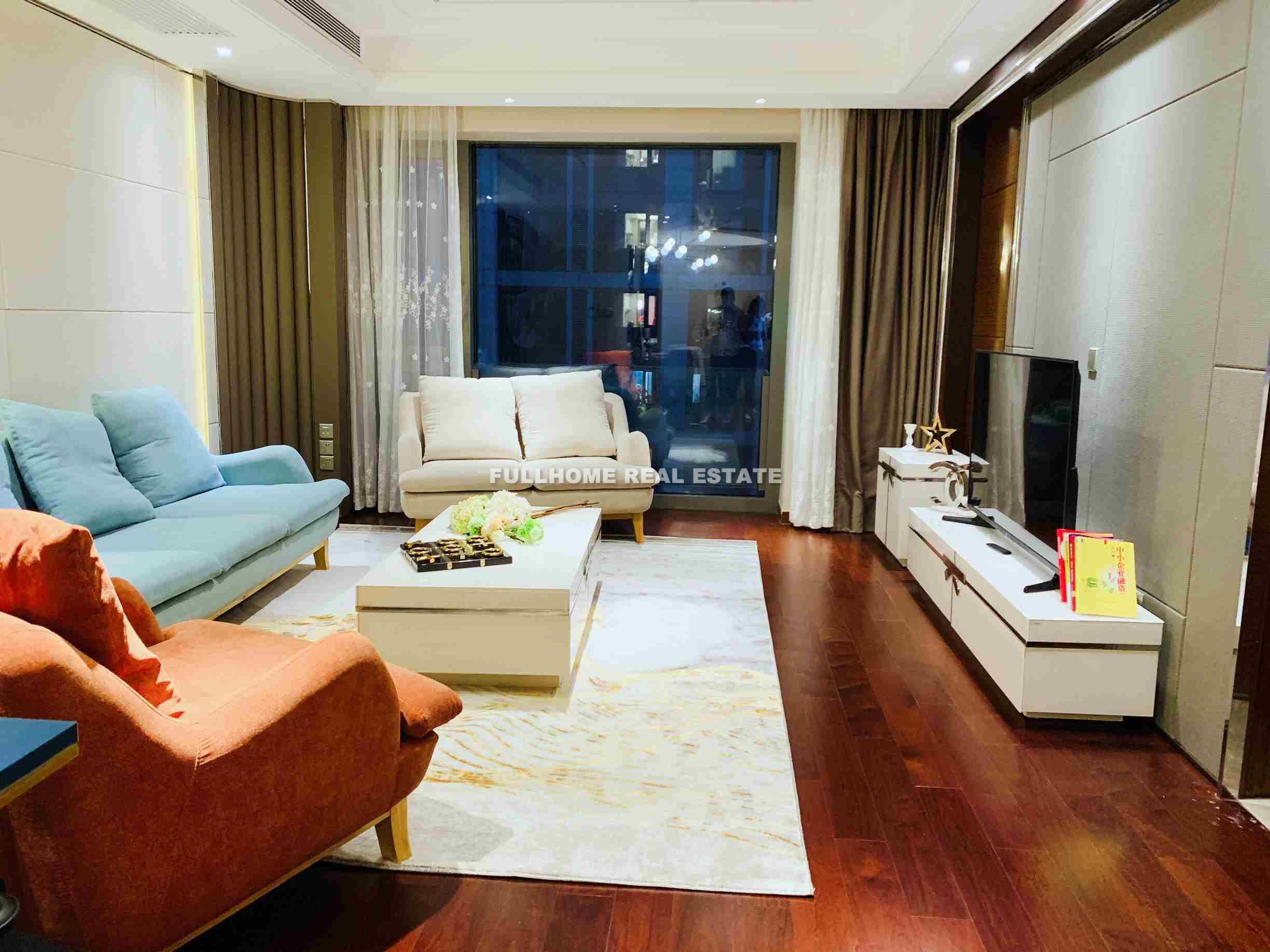 Similar property: The Bund 188, 3 bedrooms, 178 sqm in Shanghai