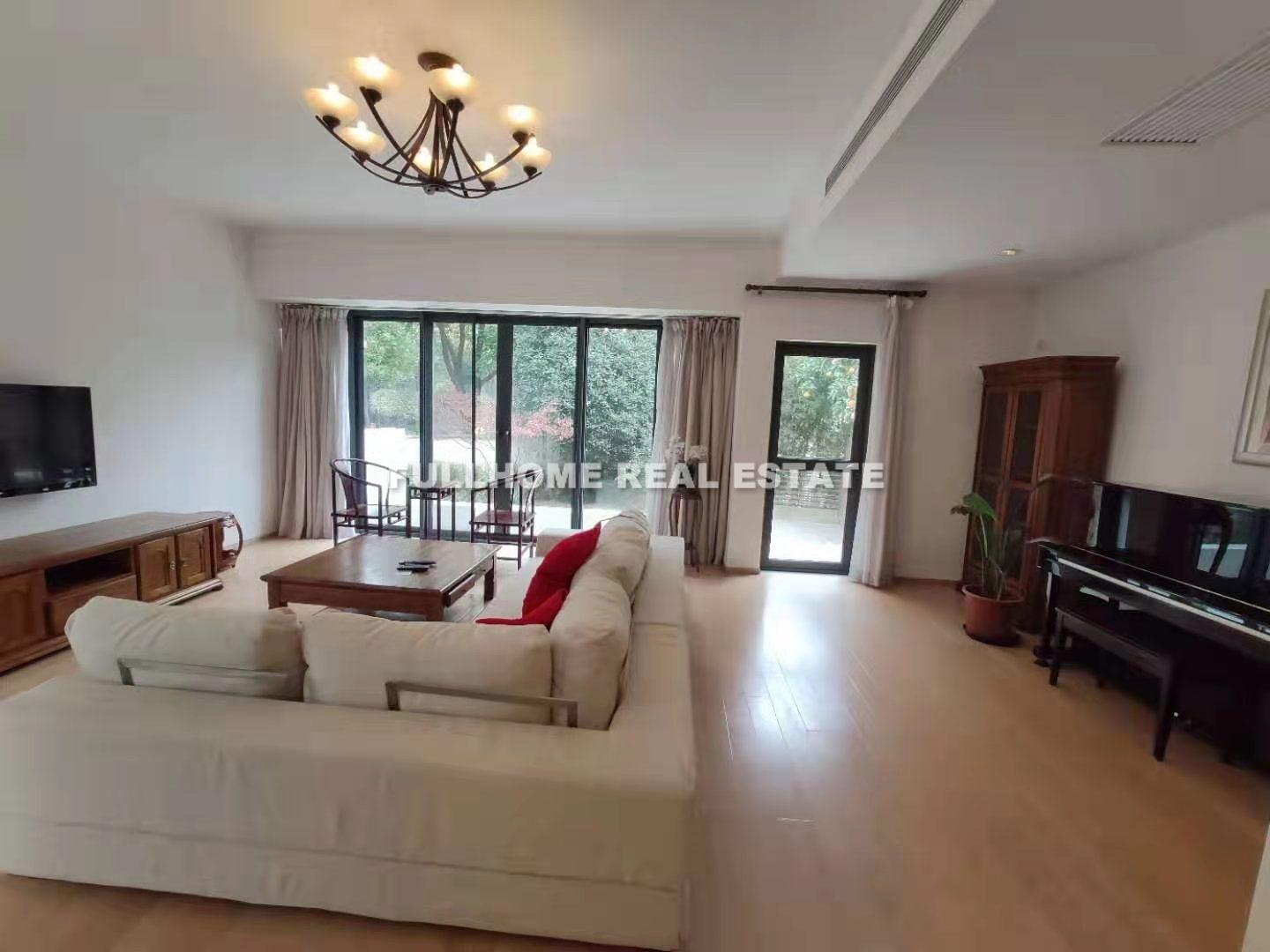 Westwood Green - 4 bedroom apartment in Shanghai, Minhang, Suburb