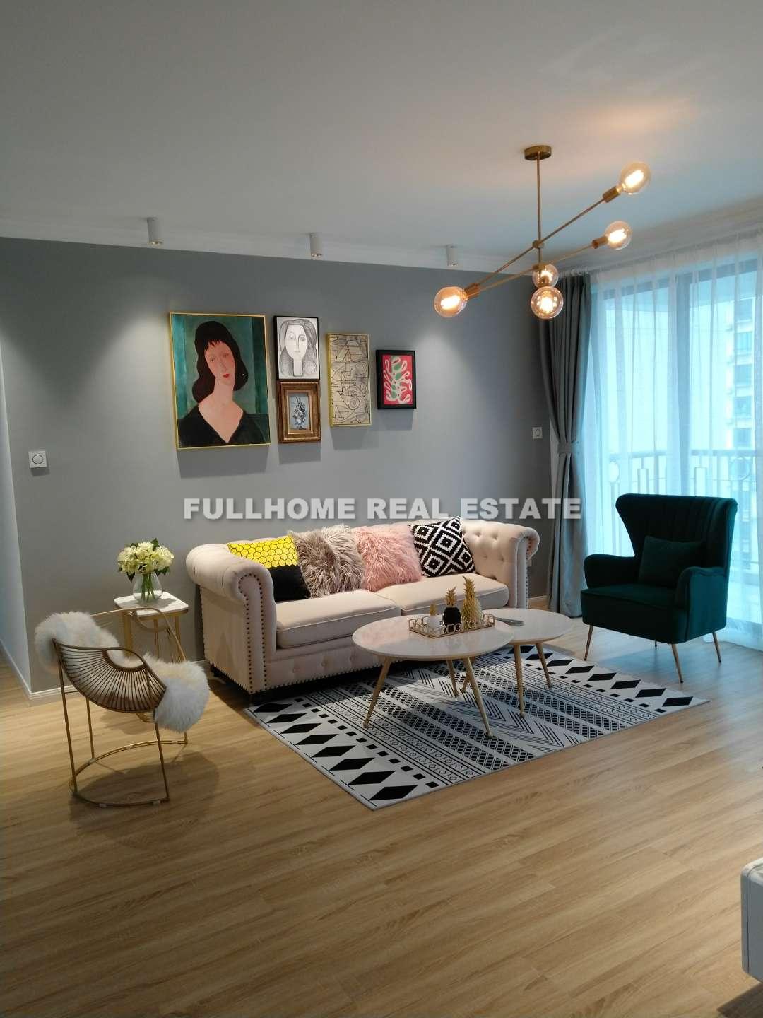 Zhong Yuan Liang Wan Cheng - 2 bedroom apartment in Shanghai, Putuo, Downtown