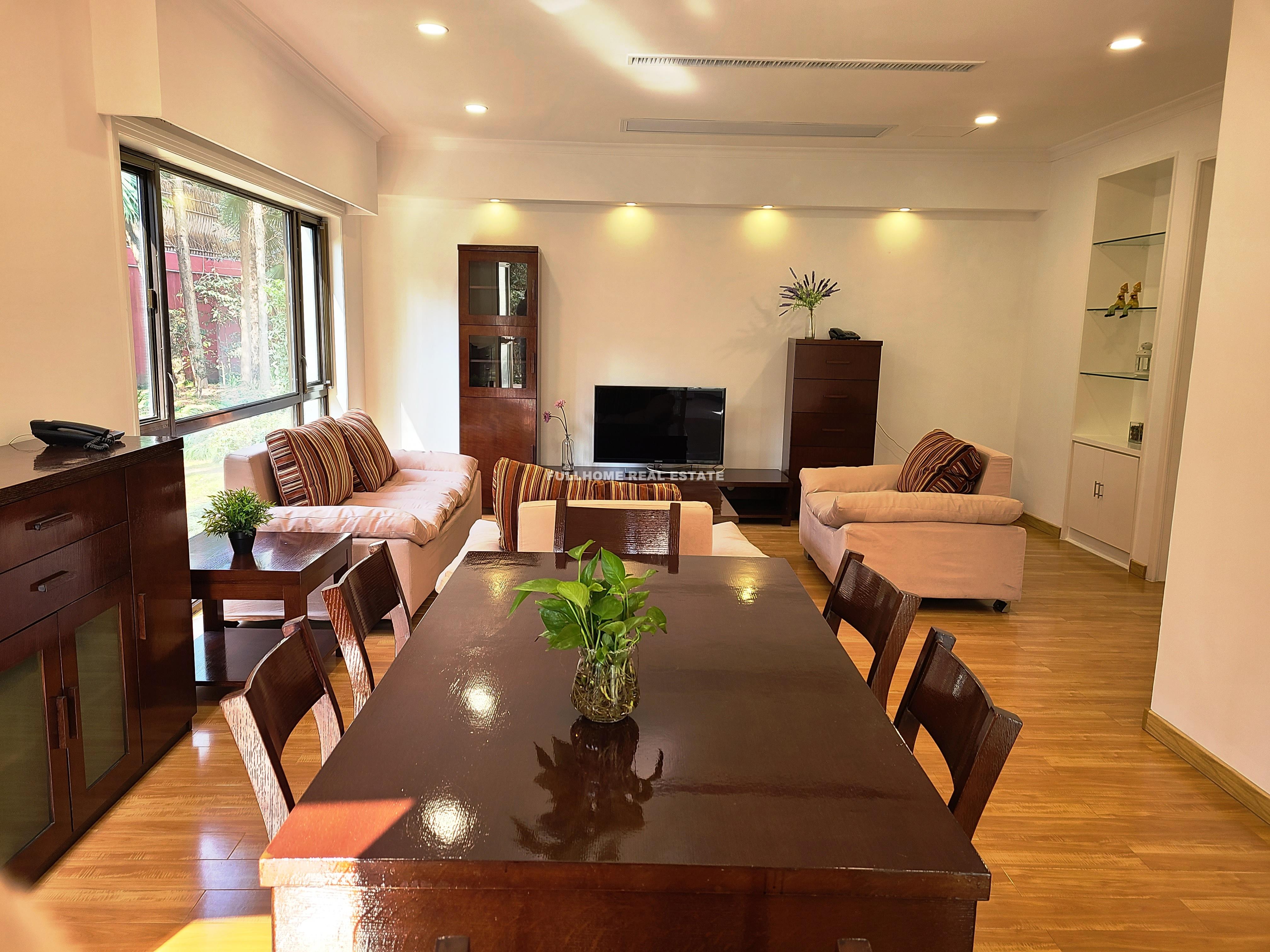Same compound: Green Valley Villas, 4 bedrooms in Shanghai