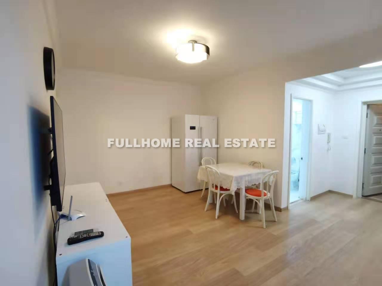 Century Gate - 1 bedroom apartment in Shanghai, Downtown, Downtown