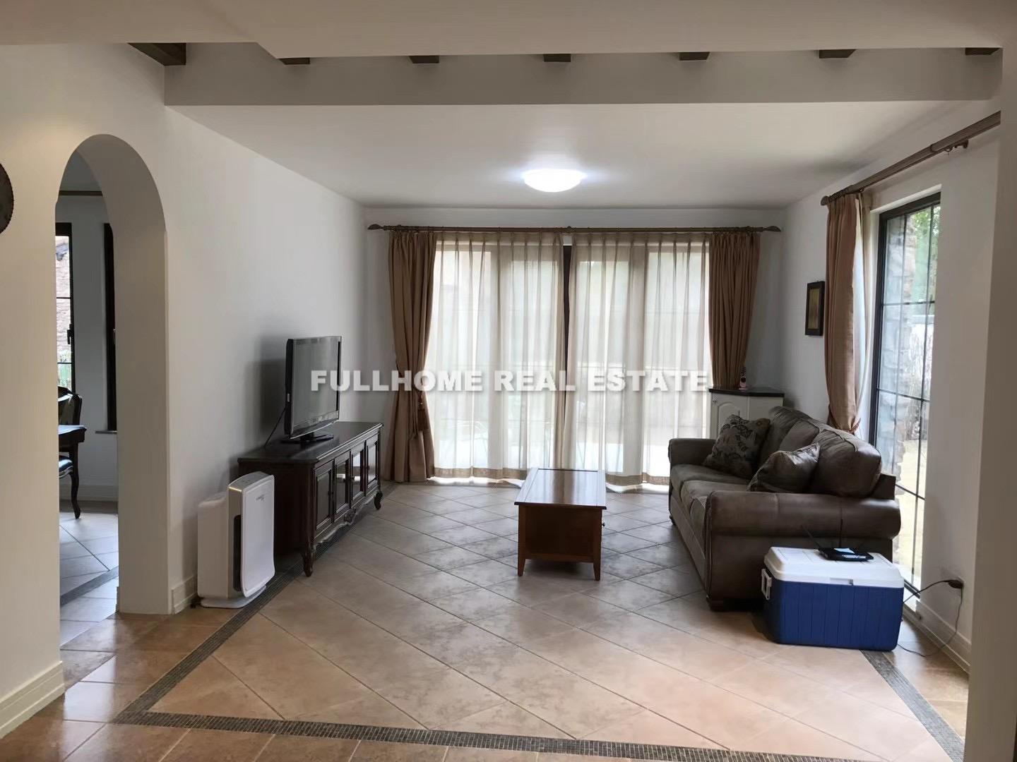 Rancho Santa Fe - 4 bedroom apartment in Shanghai, Minhang, Suburb