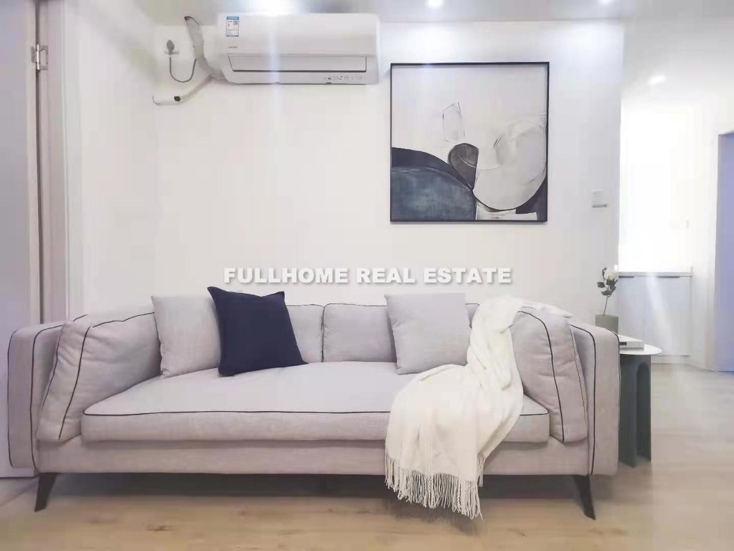 Lane1-500 Tianping Road Old House - 2 bedroom apartment in Shanghai, Xujiahui, Downtown