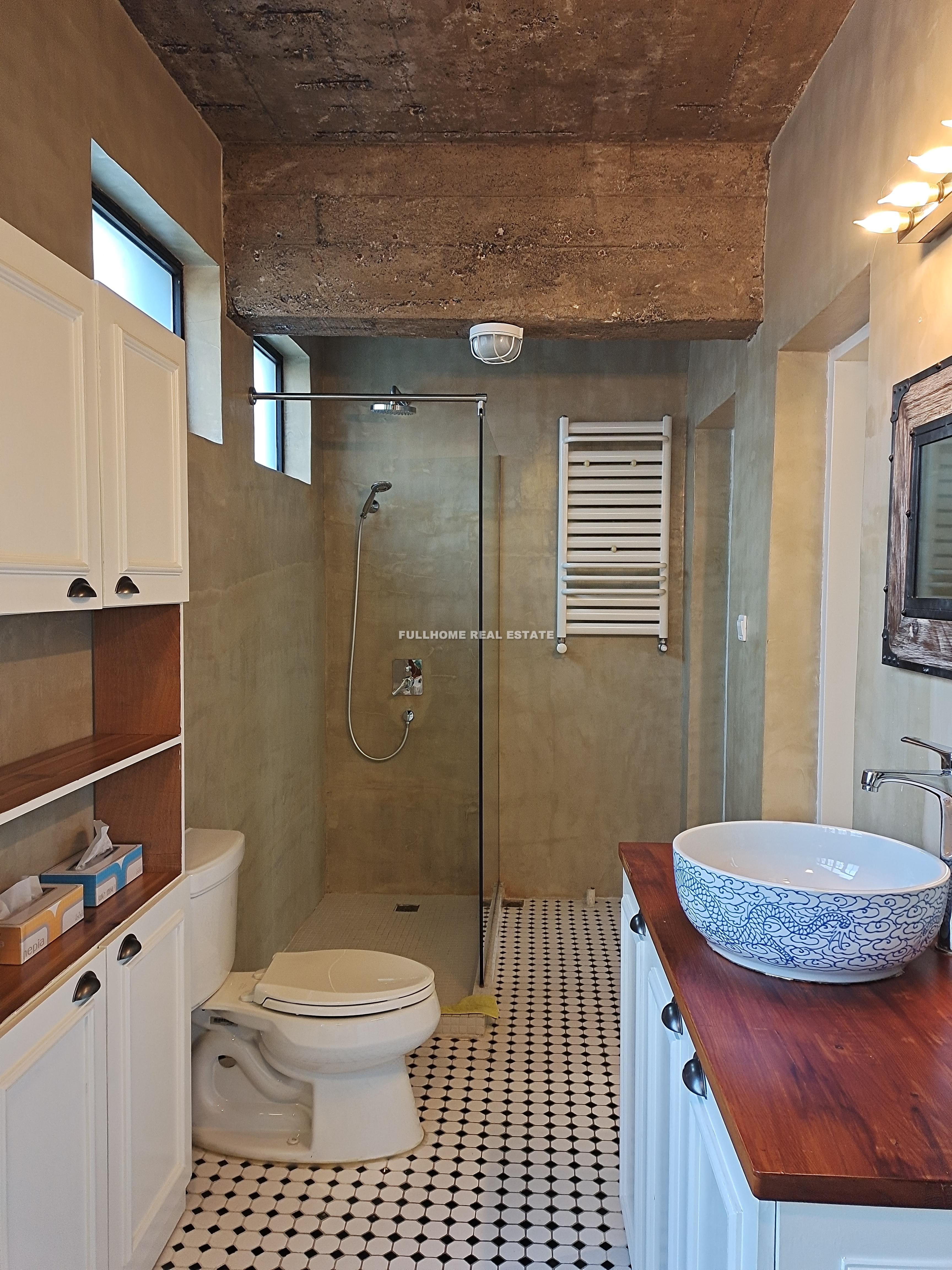 Lane 1001-1500 Middle Huaihai Road Old House - Interior view 2, Shanghai rental property