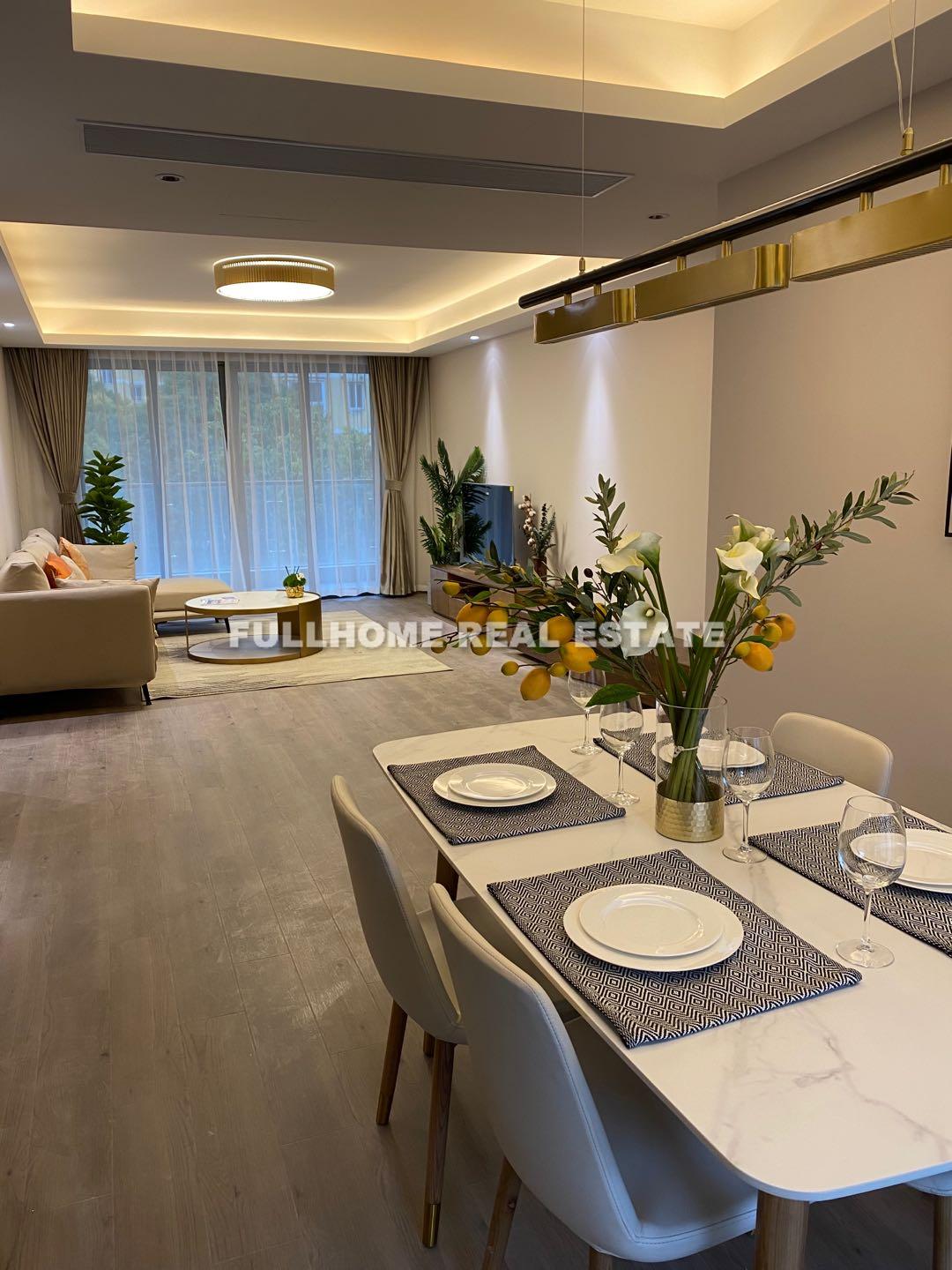 Similar property: Amberry Place Hong Yi, 3 bedrooms, 137 sqm in Shanghai
