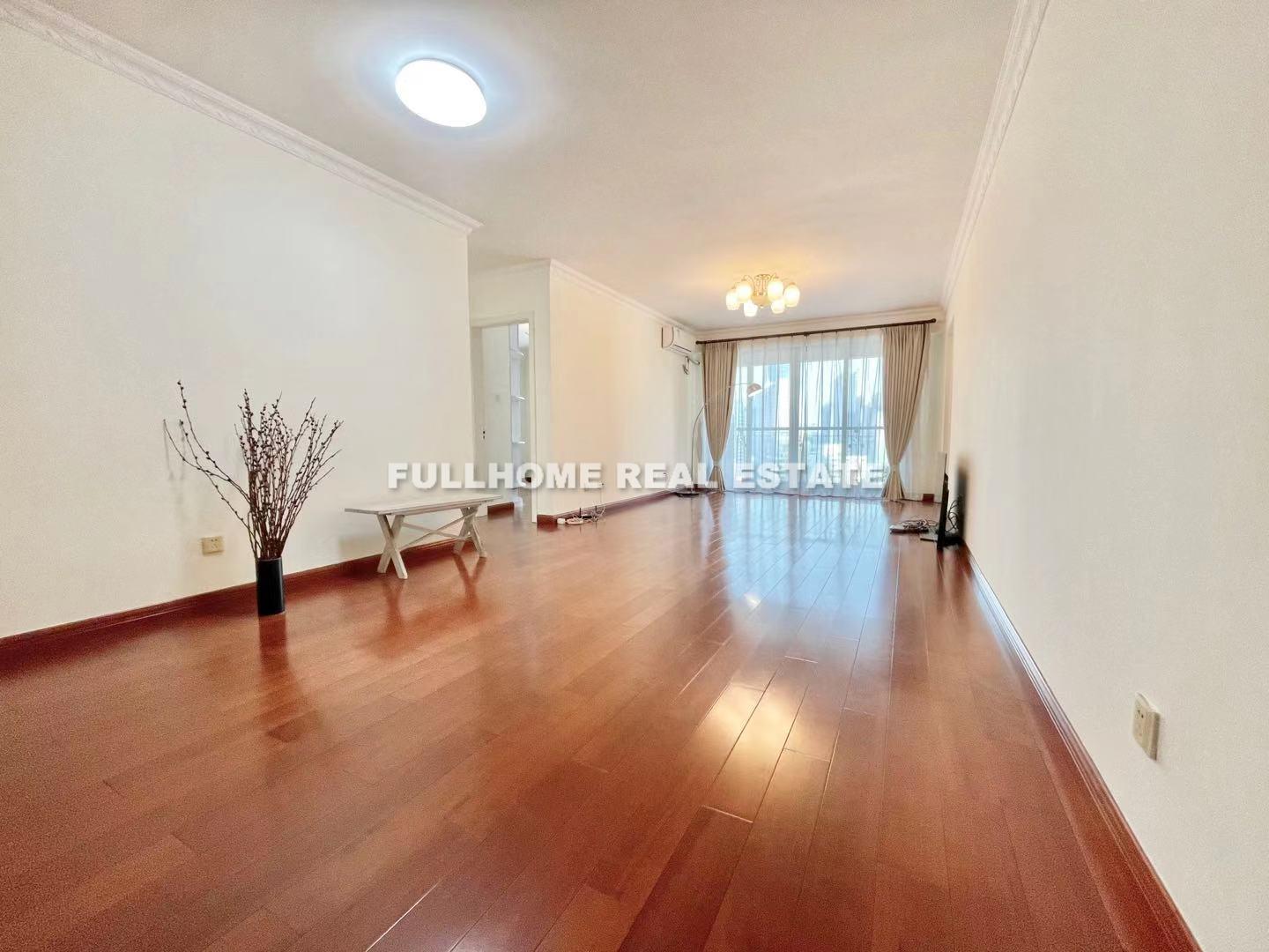 The Courtyards - 3 bedroom apartment in Shanghai, Jing An, Downtown
